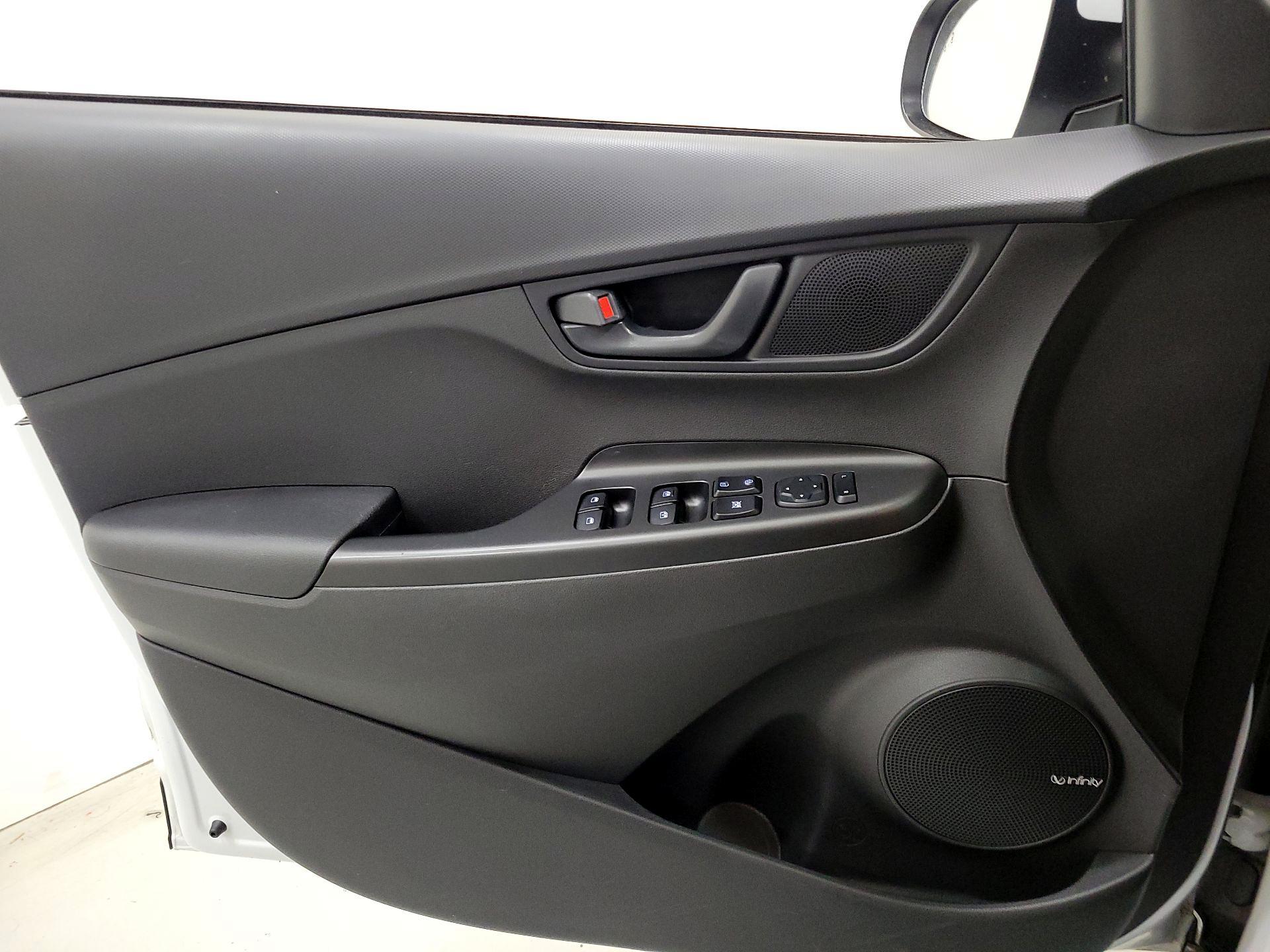 Thumbnail: 2021 Hyundai Kona - 12