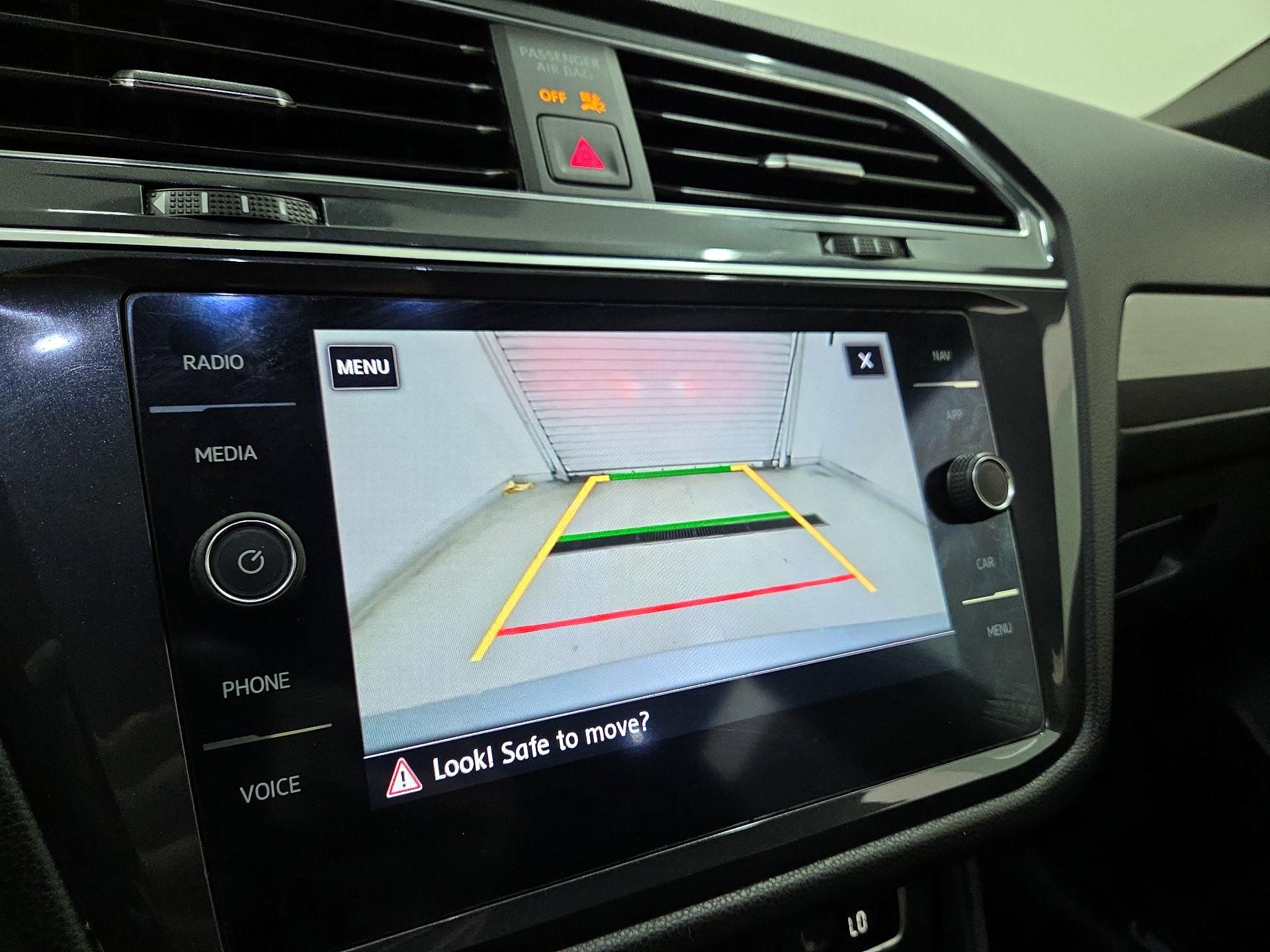 Thumbnail: 2019 Volkswagen Tiguan - 14