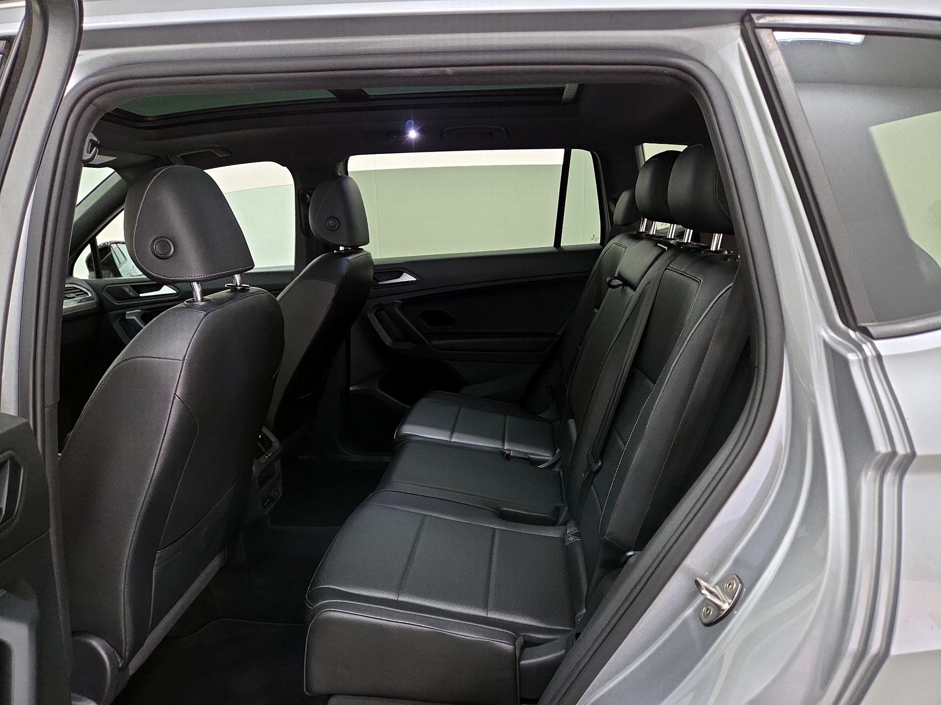 Thumbnail: 2019 Volkswagen Tiguan - 20