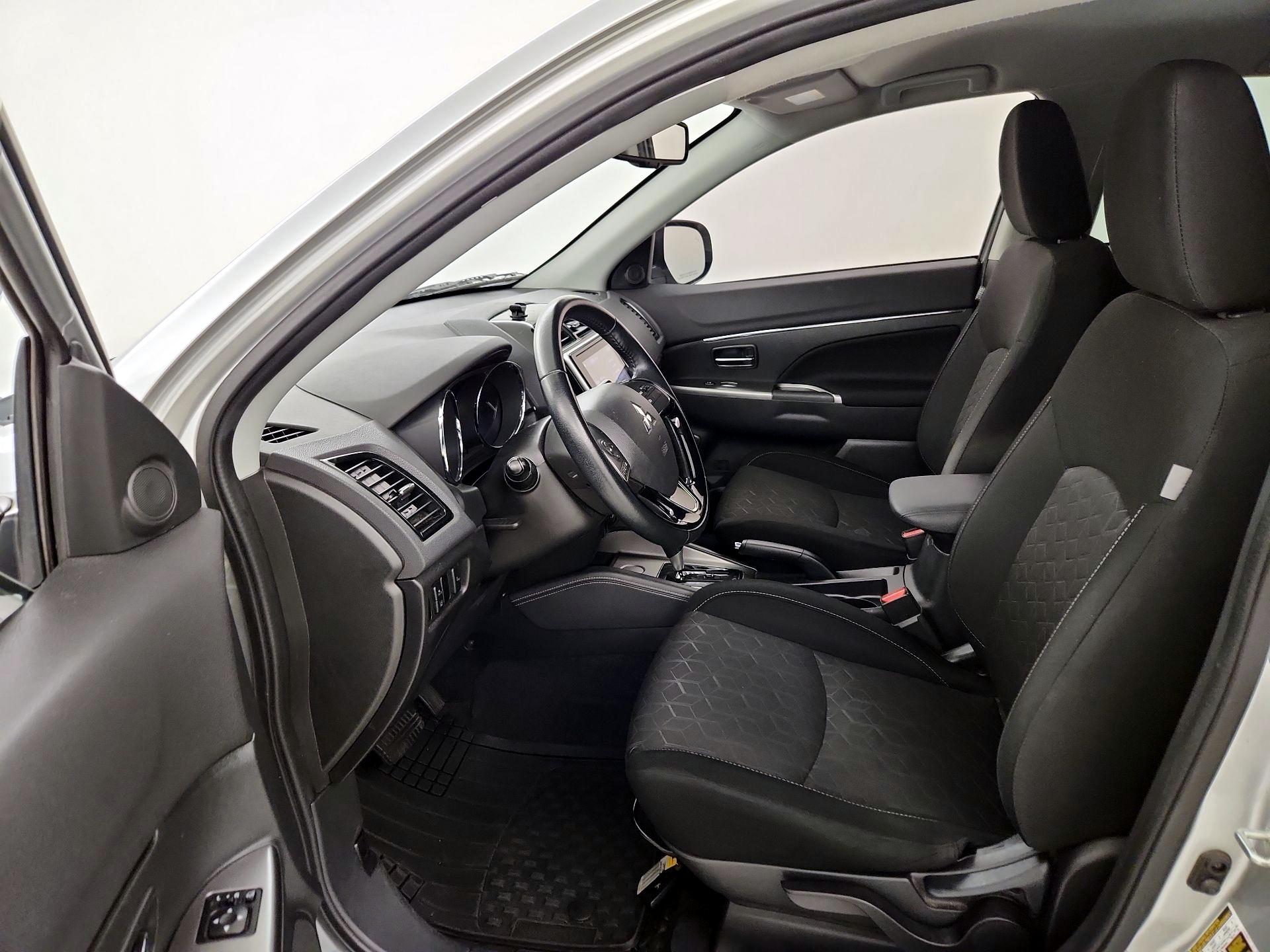 Thumbnail: 2021 Mitsubishi Outlander Sport - 11