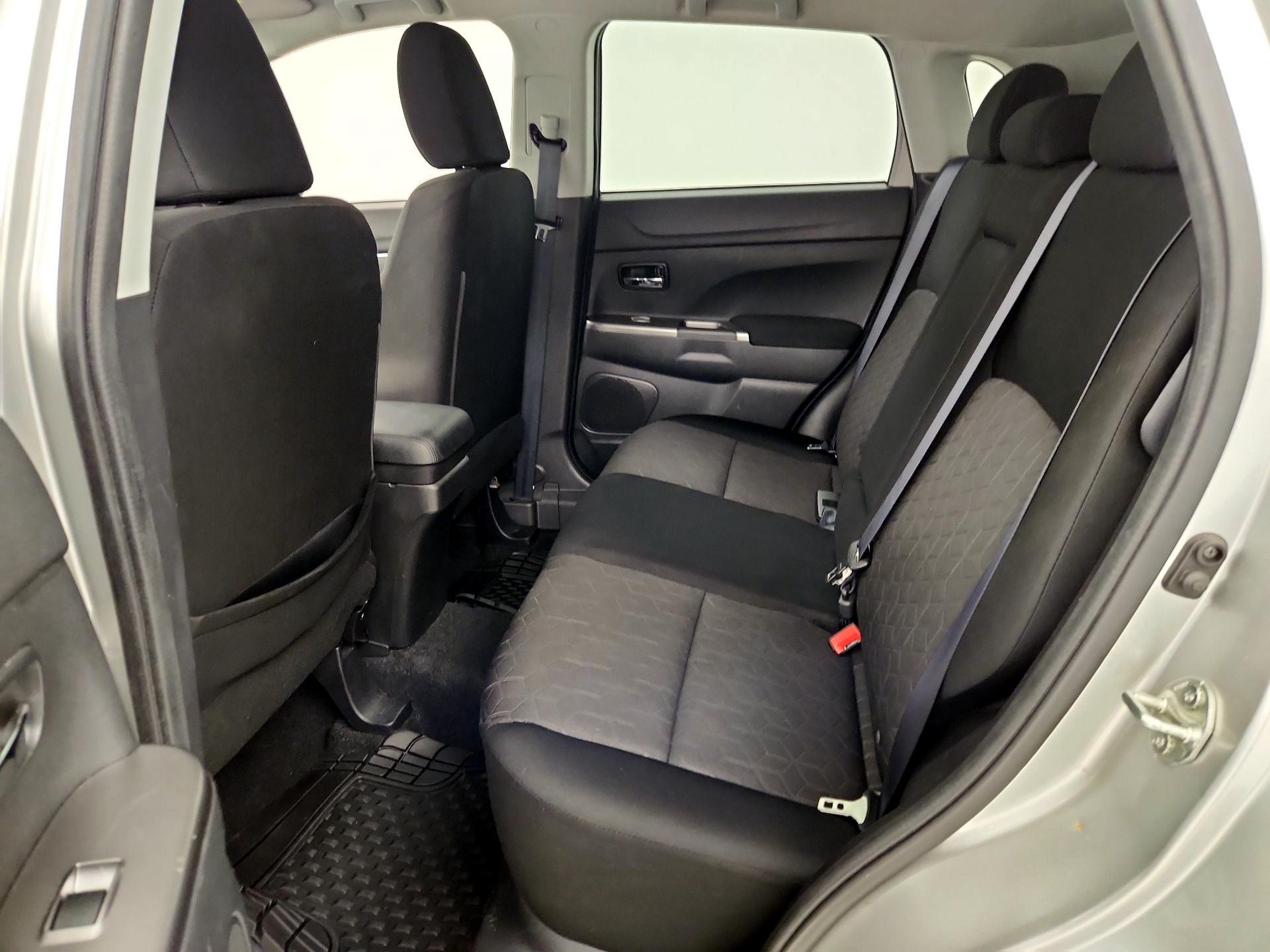 Thumbnail: 2021 Mitsubishi Outlander Sport - 19