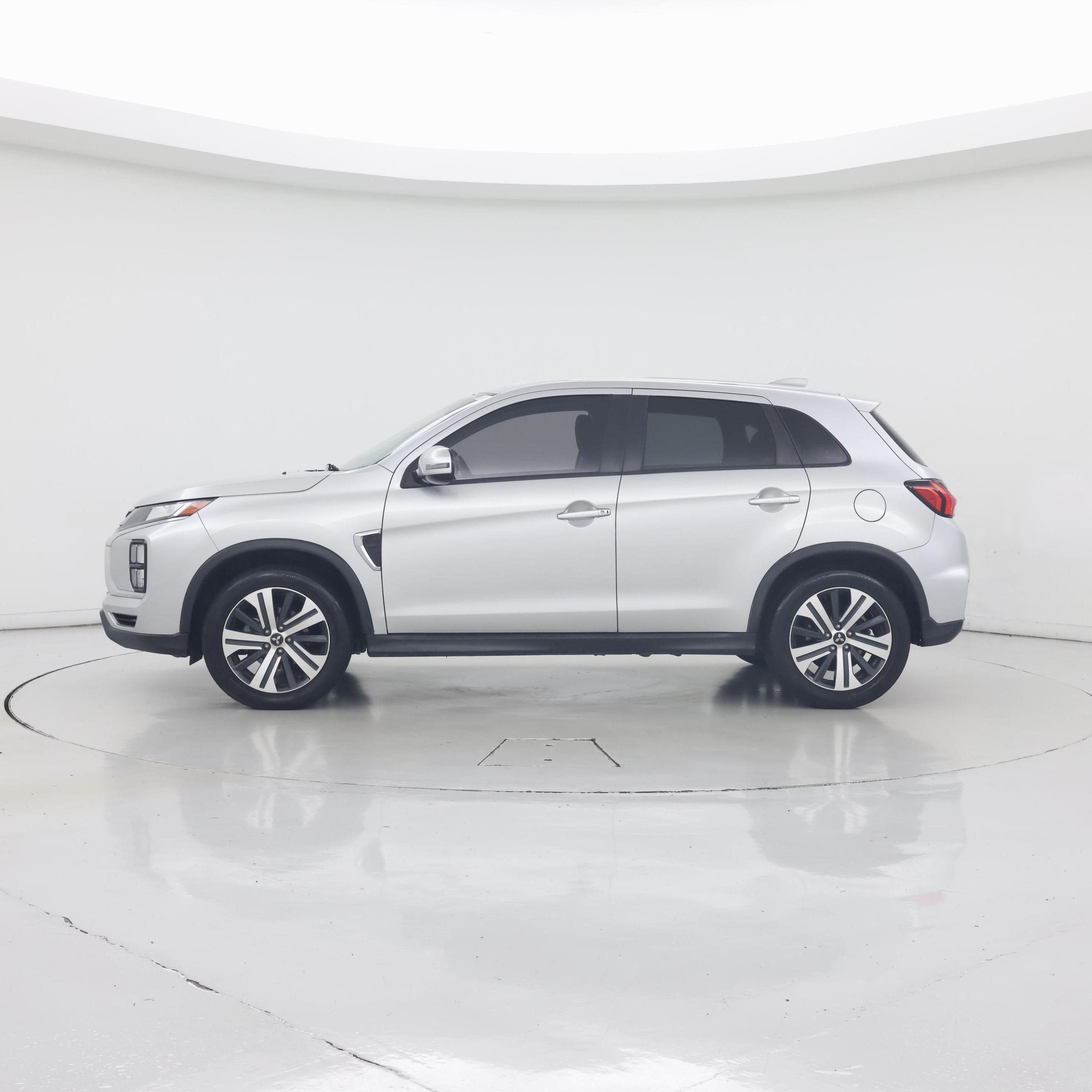 Thumbnail: 2021 Mitsubishi Outlander Sport - 3