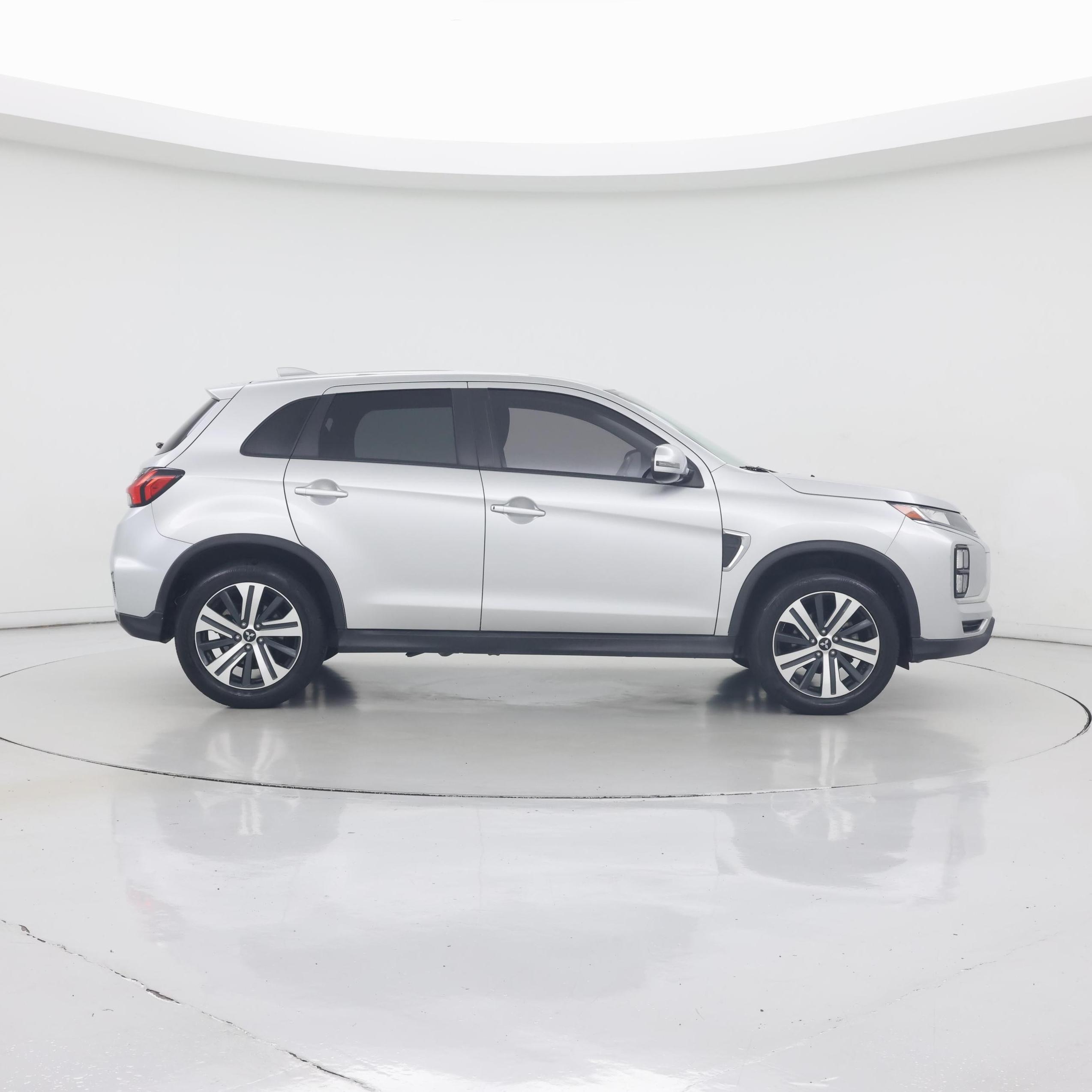 Thumbnail: 2021 Mitsubishi Outlander Sport - 7