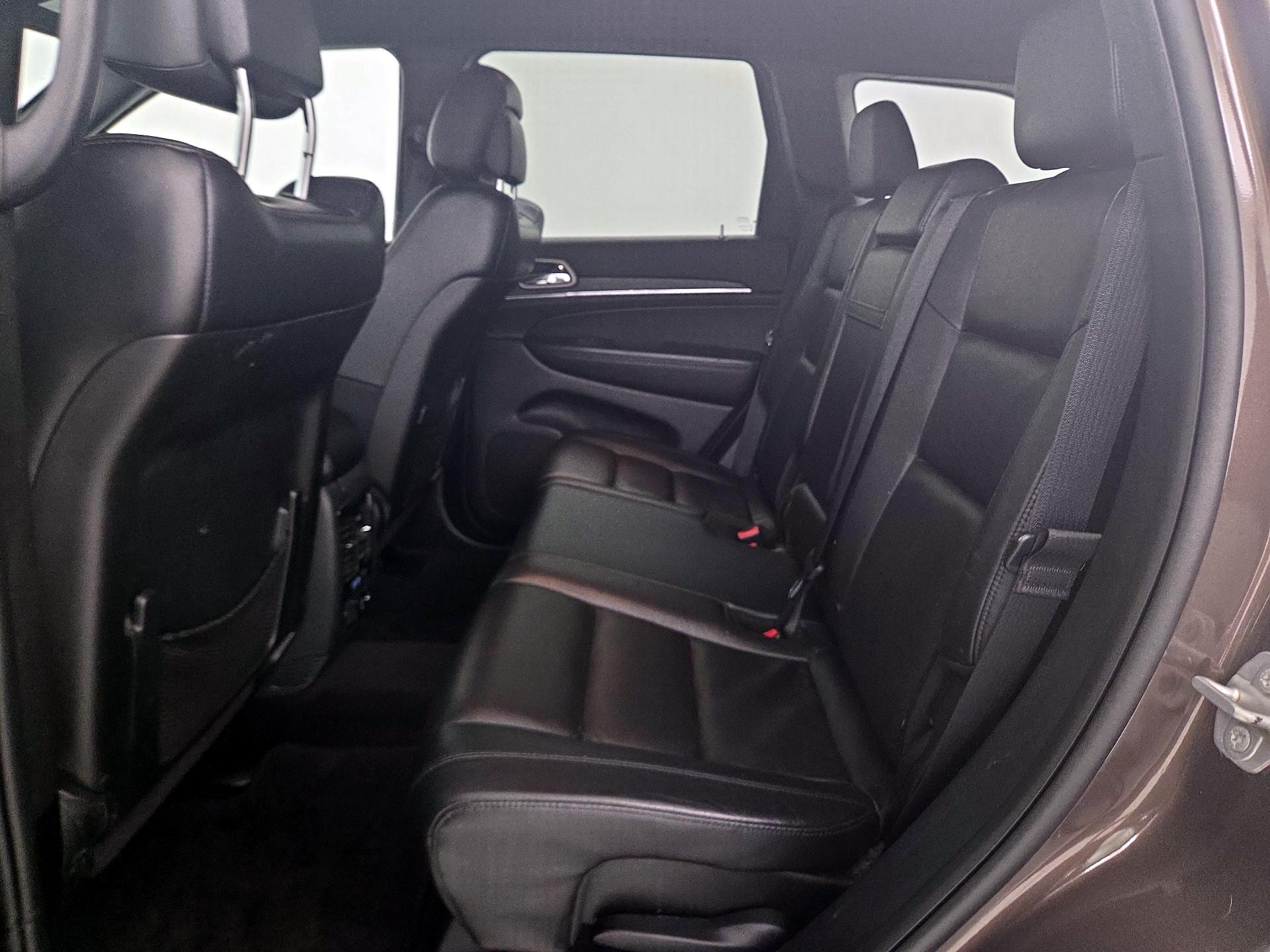 Thumbnail: 2018 Jeep Grand Cherokee - 19