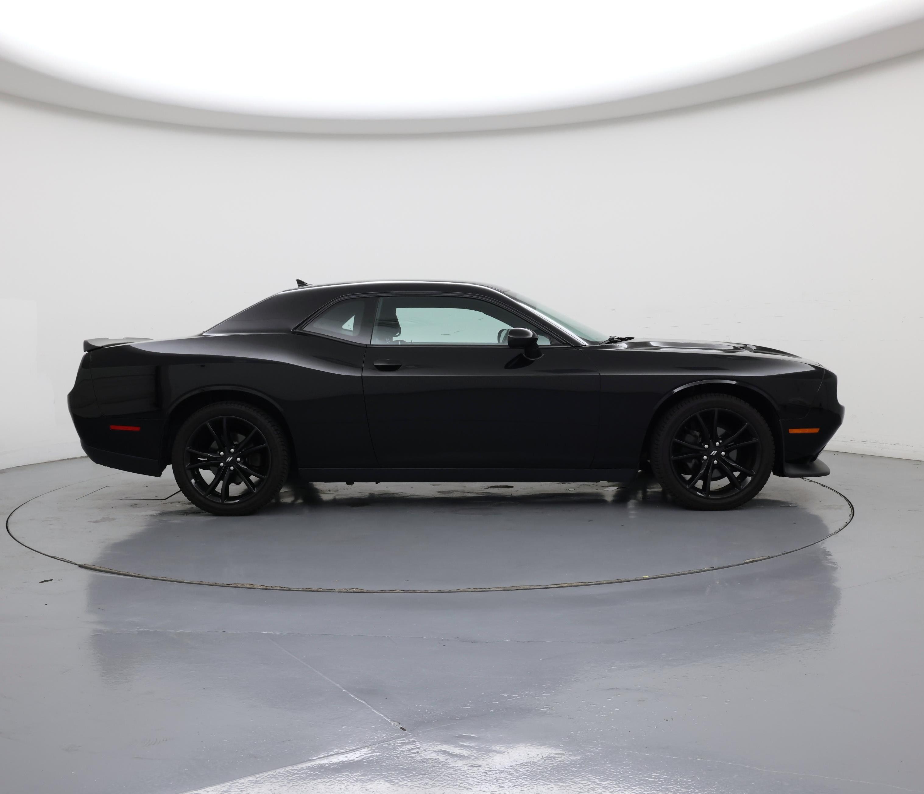 Thumbnail: 2017 Dodge Challenger - 7