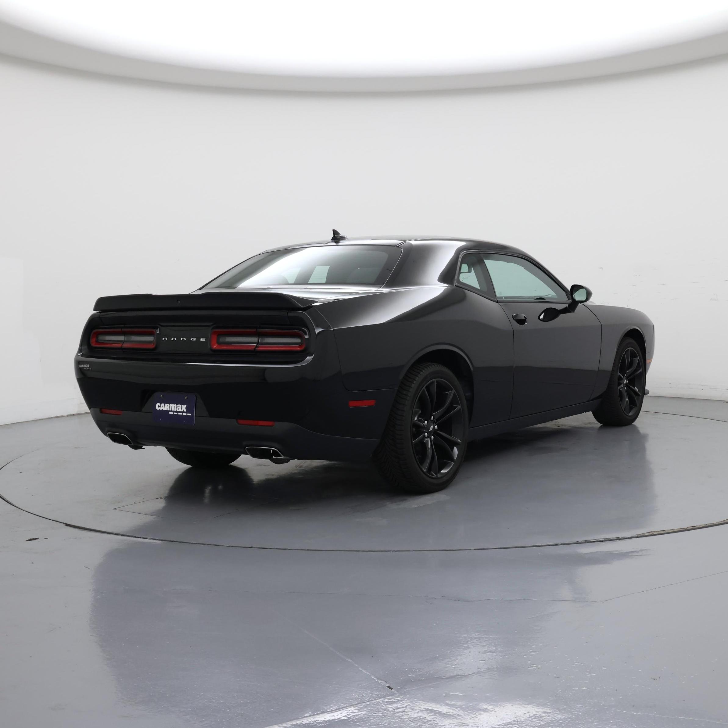 Thumbnail: 2017 Dodge Challenger - 8