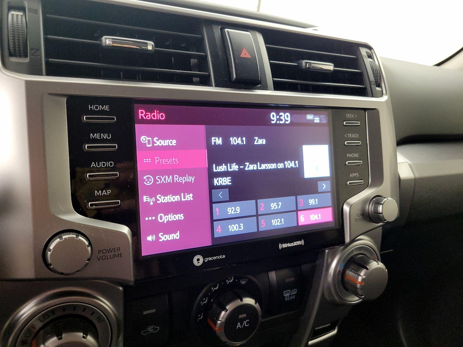 2021 Toyota 4Runner SR5 - Photo 16