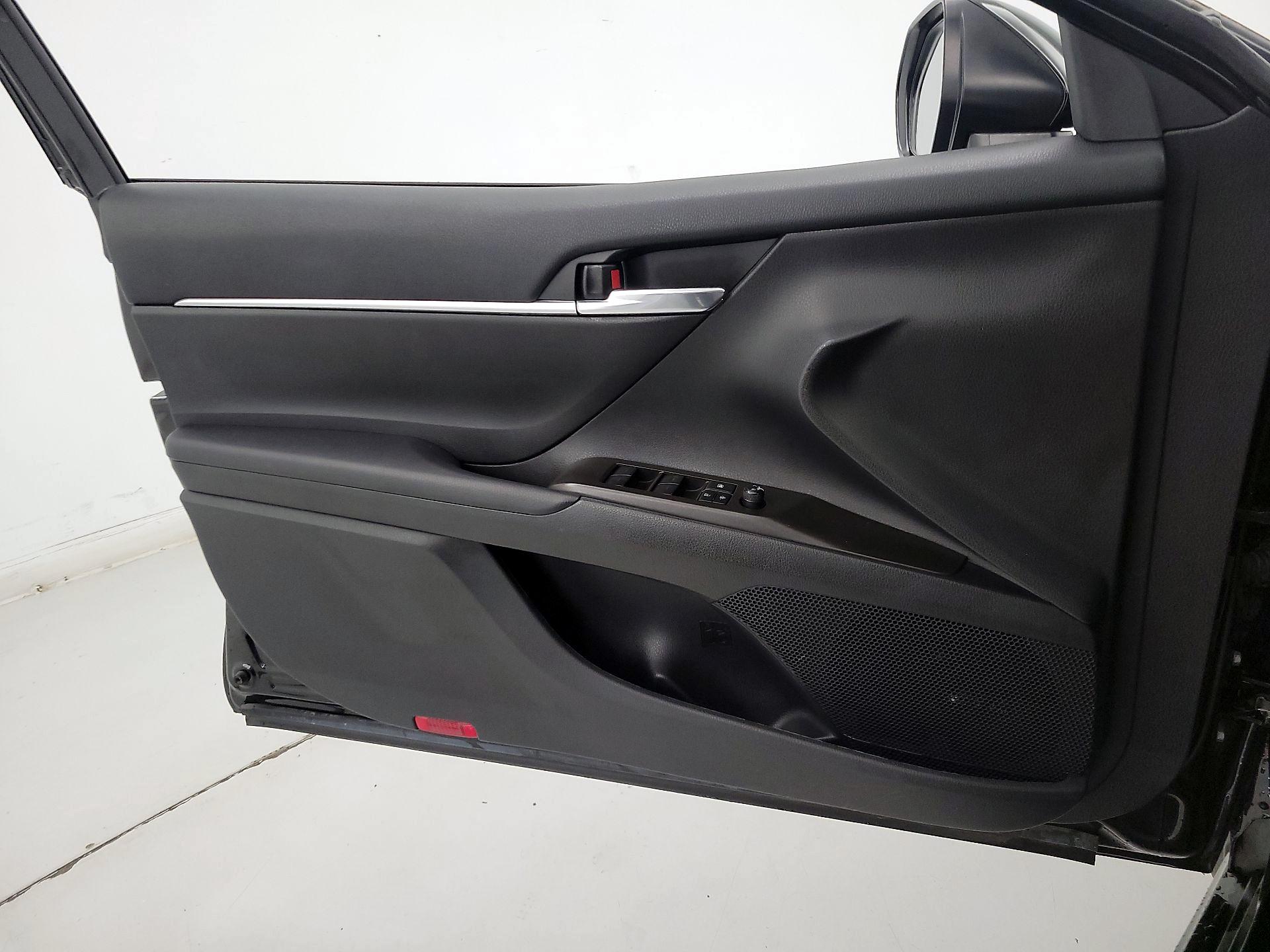 Thumbnail: 2023 Toyota Camry - 12