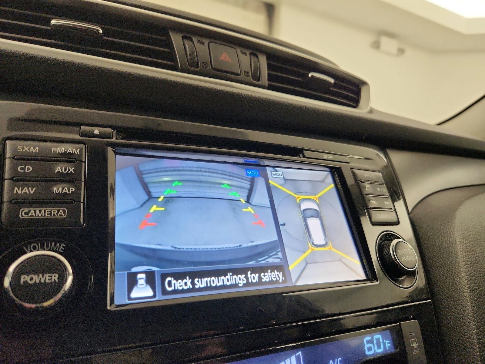 2015 Nissan Rogue SV - Photo 16