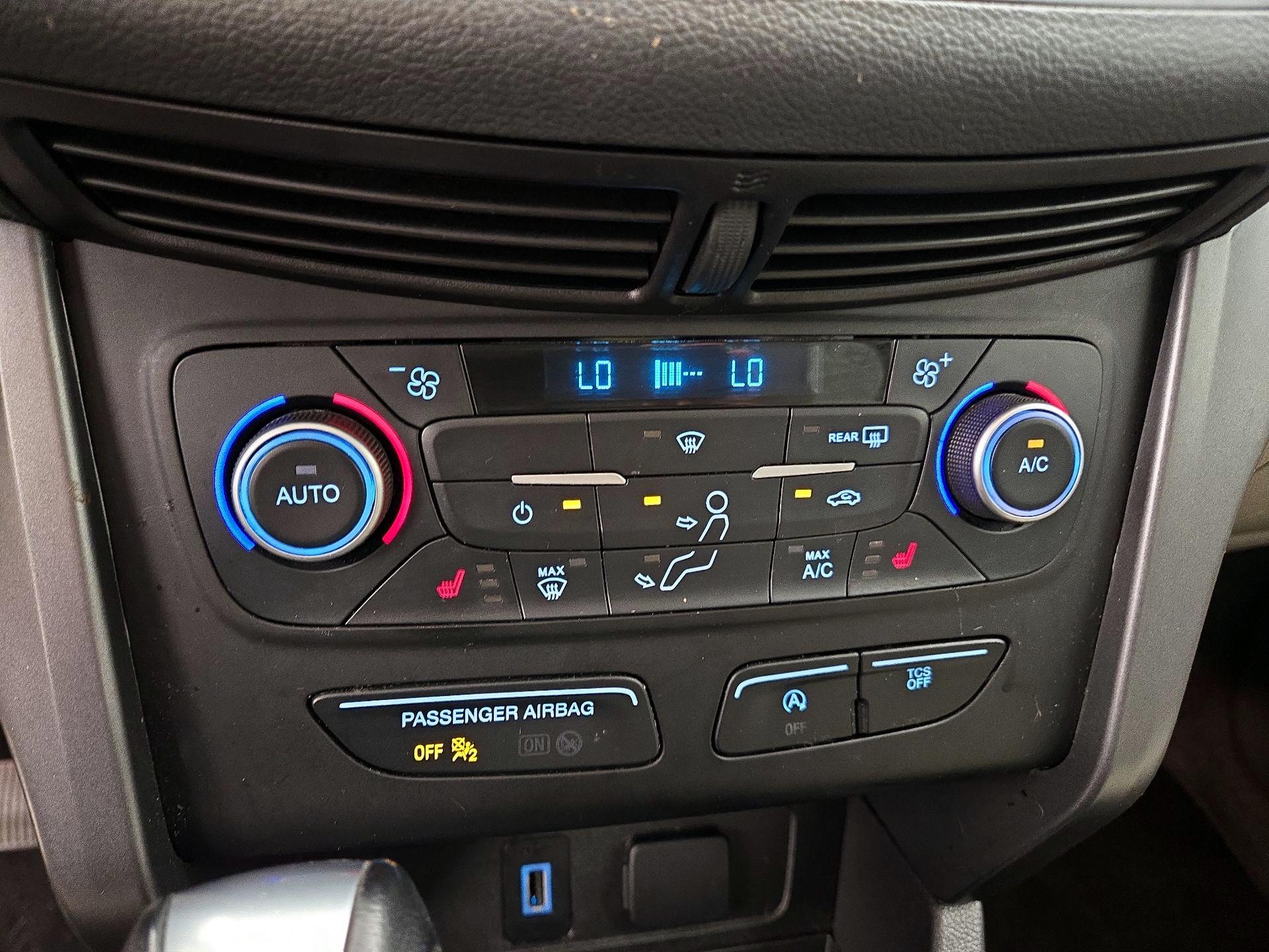 Thumbnail: 2018 Ford Escape - 16