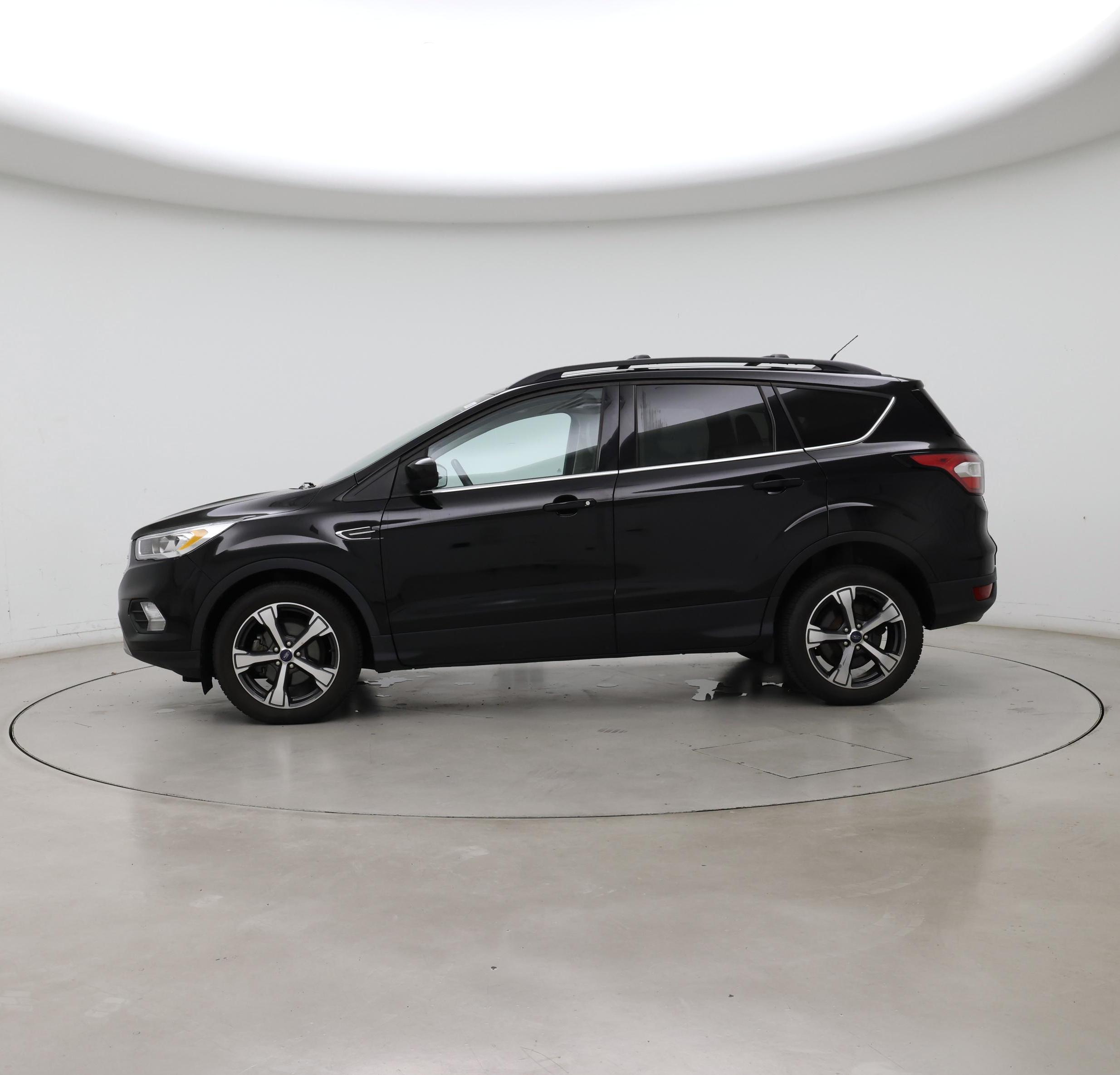 Thumbnail: 2018 Ford Escape - 3