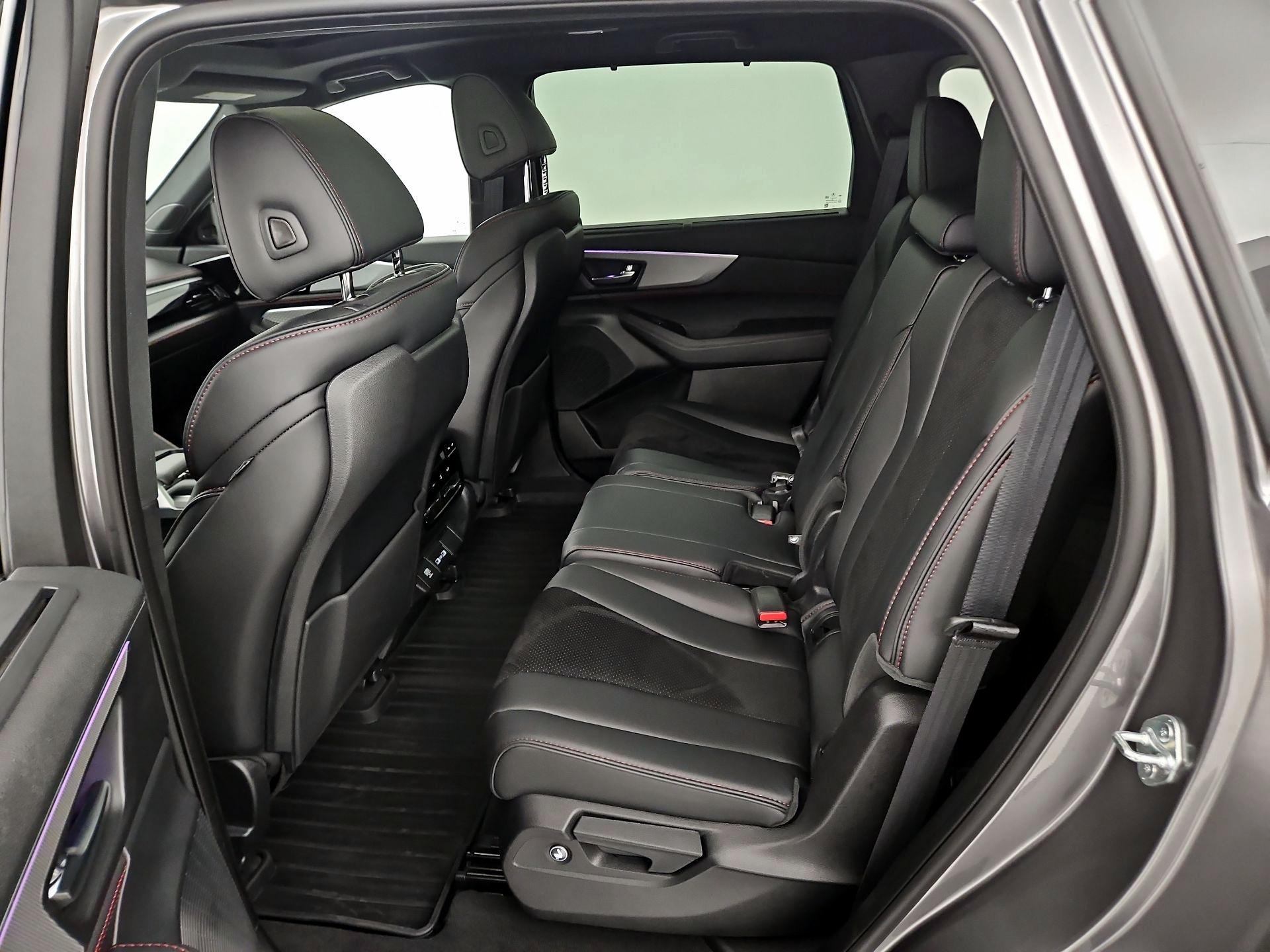 Thumbnail: 2024 Acura MDX - 19