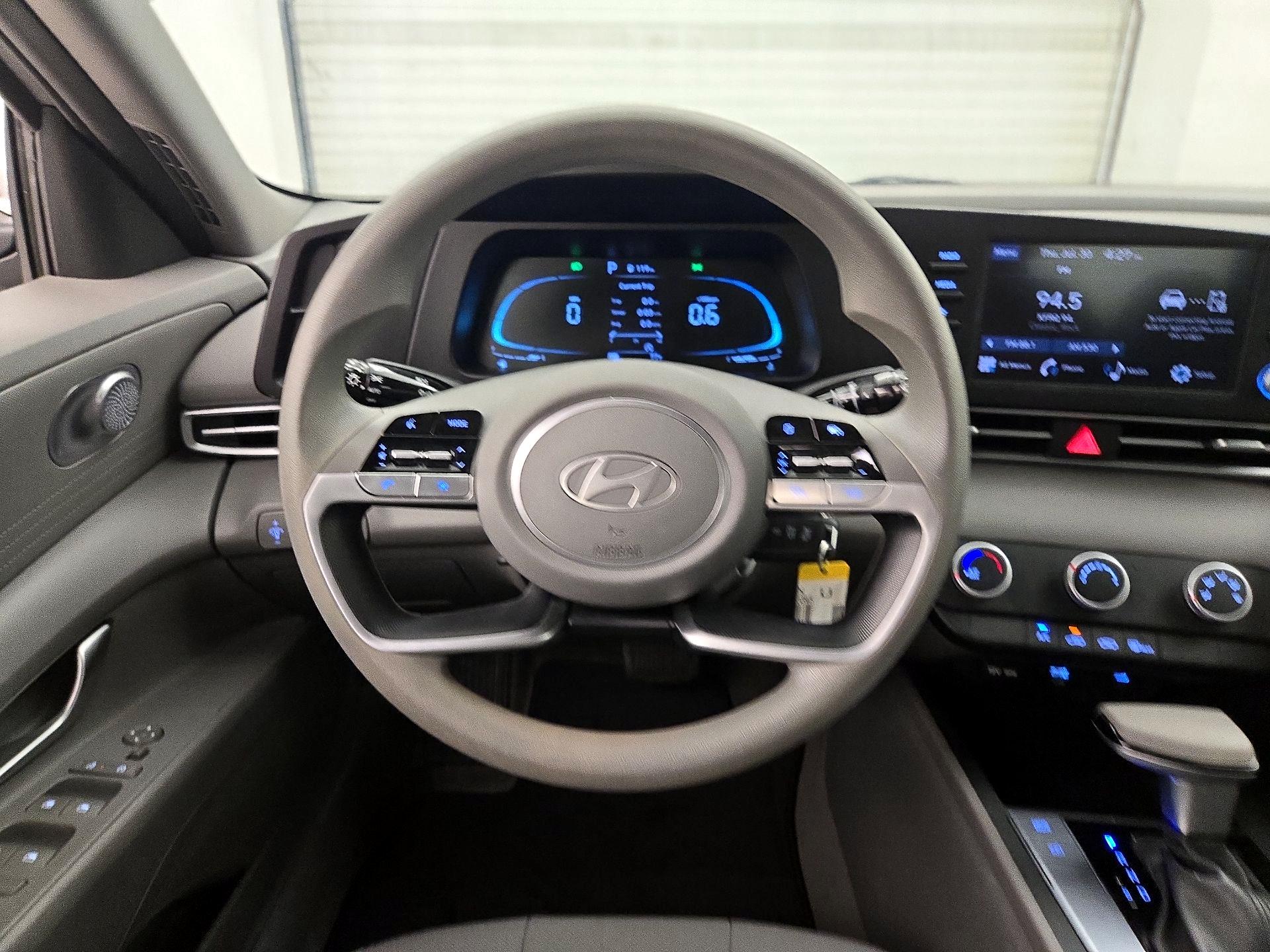 Thumbnail: 2024 Hyundai Elantra - 10