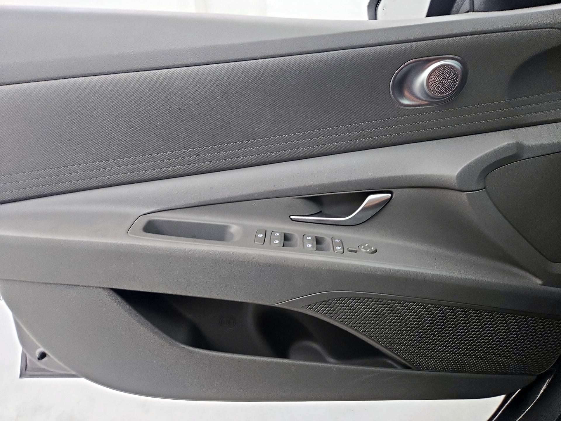 Thumbnail: 2024 Hyundai Elantra - 12