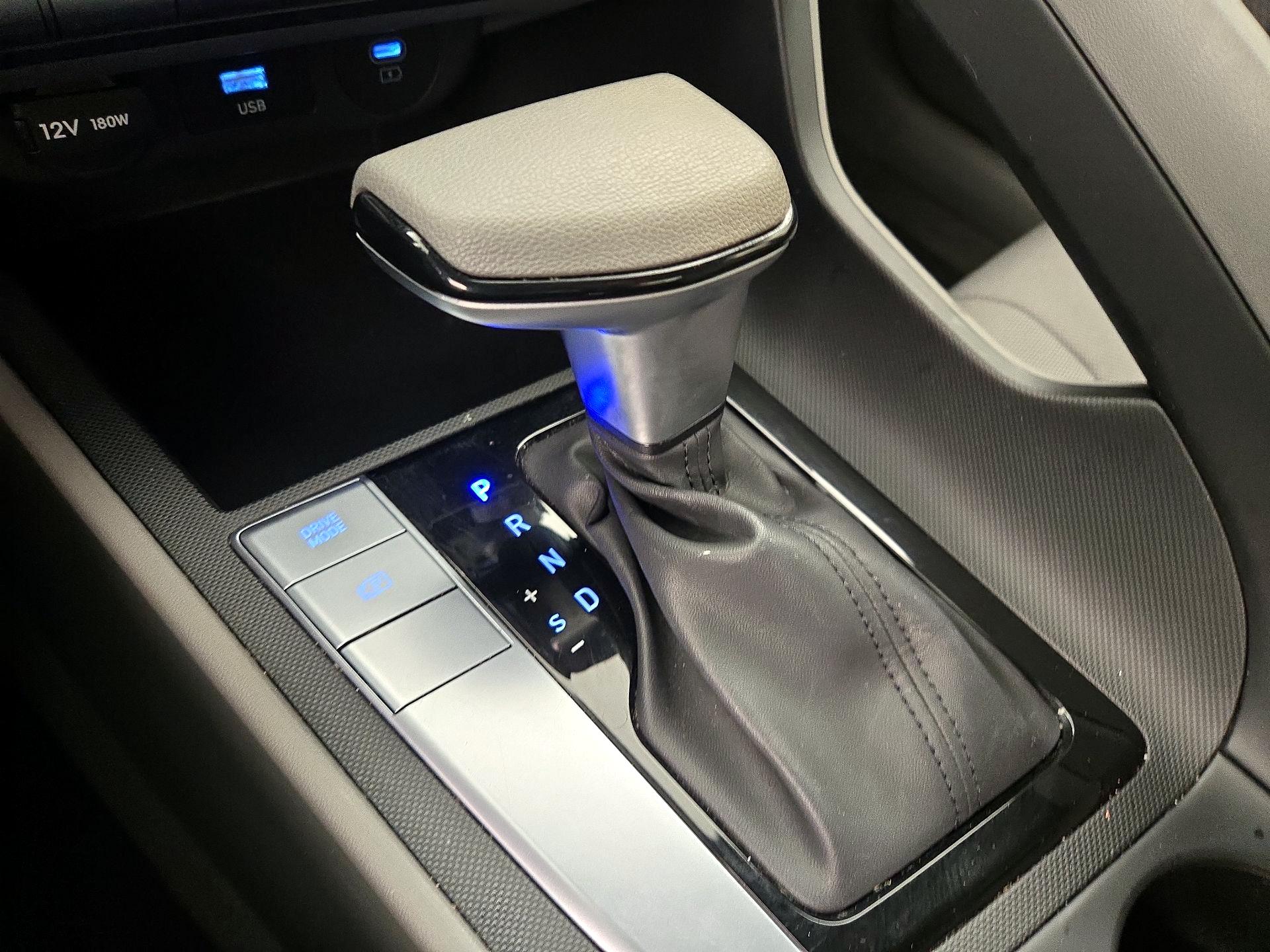 Thumbnail: 2024 Hyundai Elantra - 17