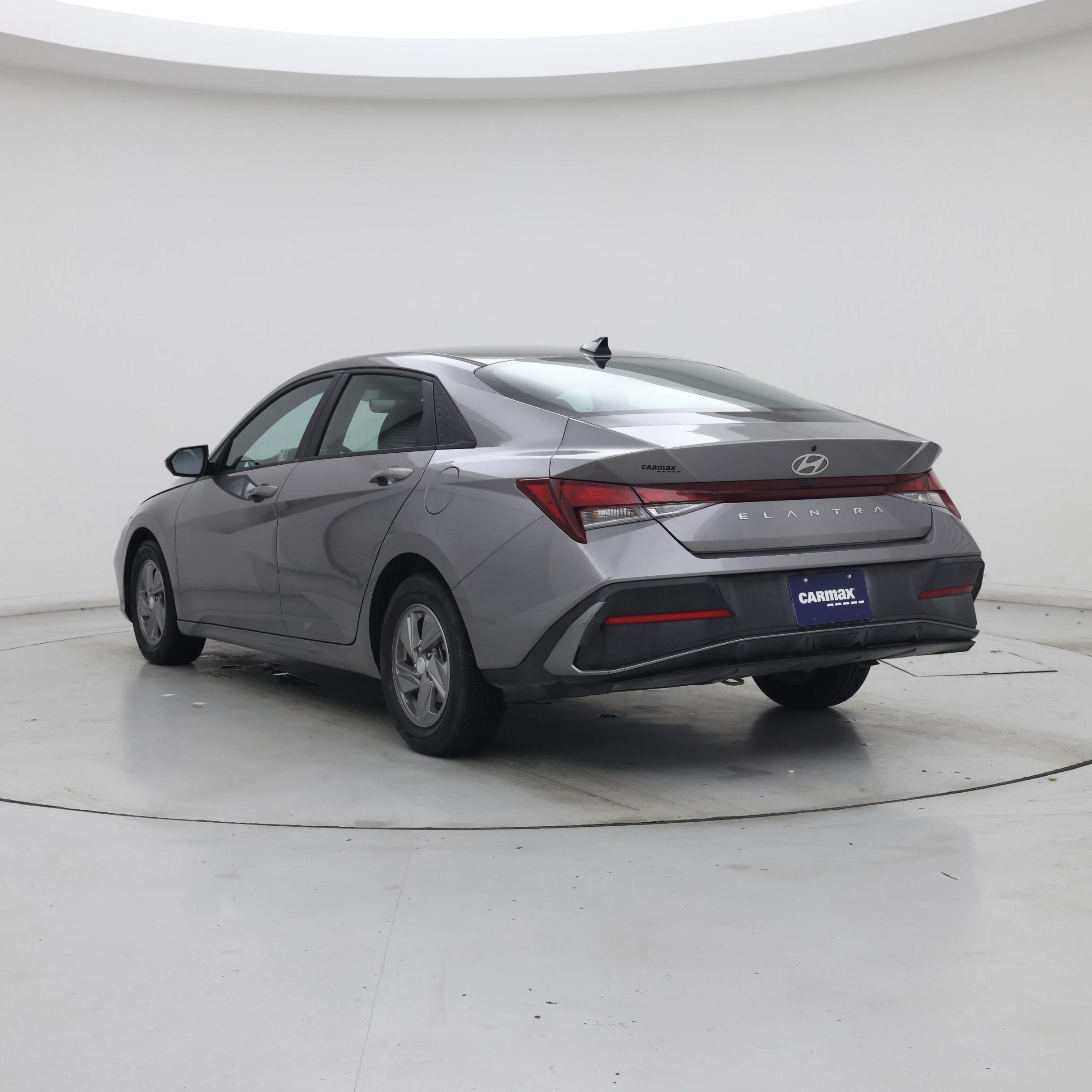 Thumbnail: 2024 Hyundai Elantra - 2