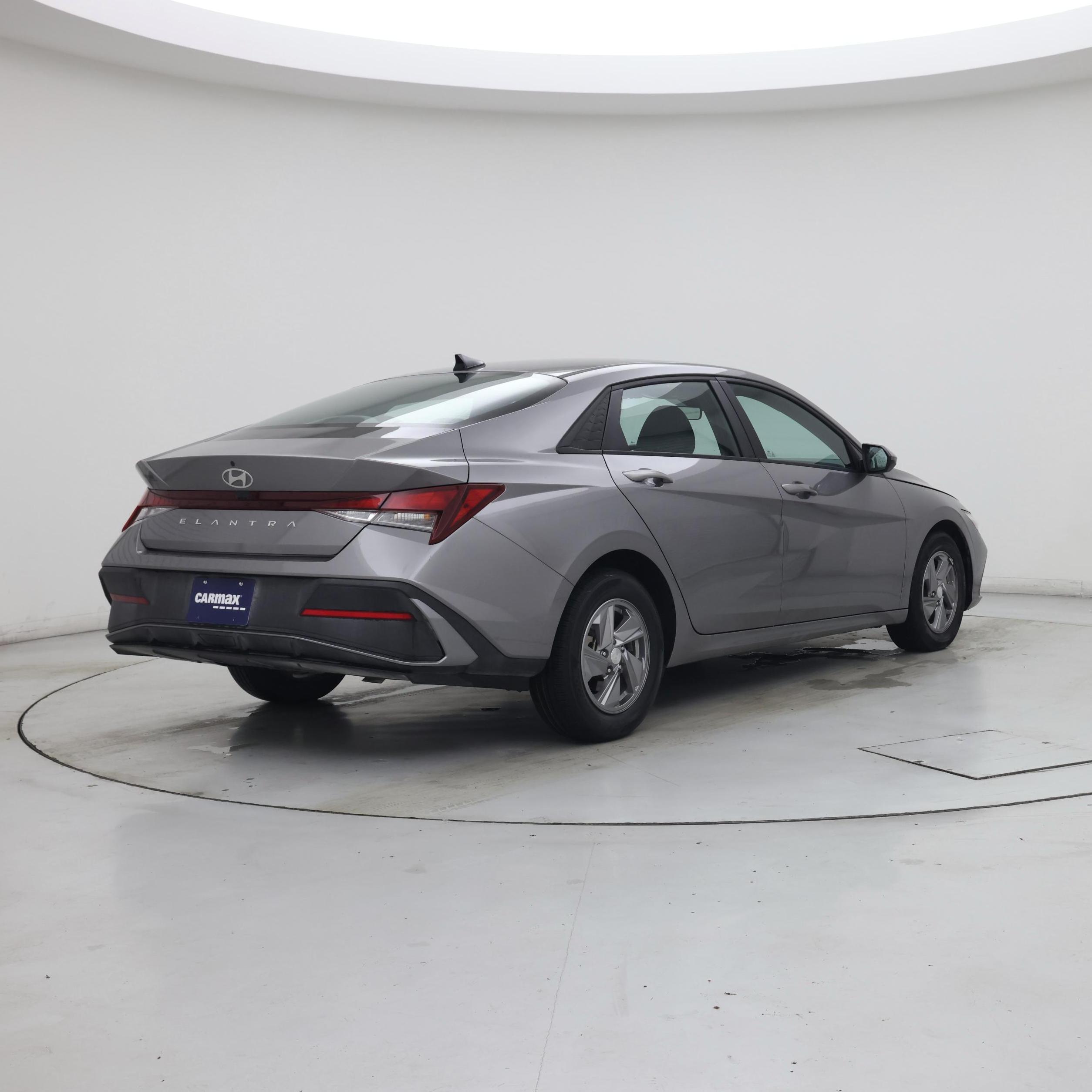 Thumbnail: 2024 Hyundai Elantra - 8