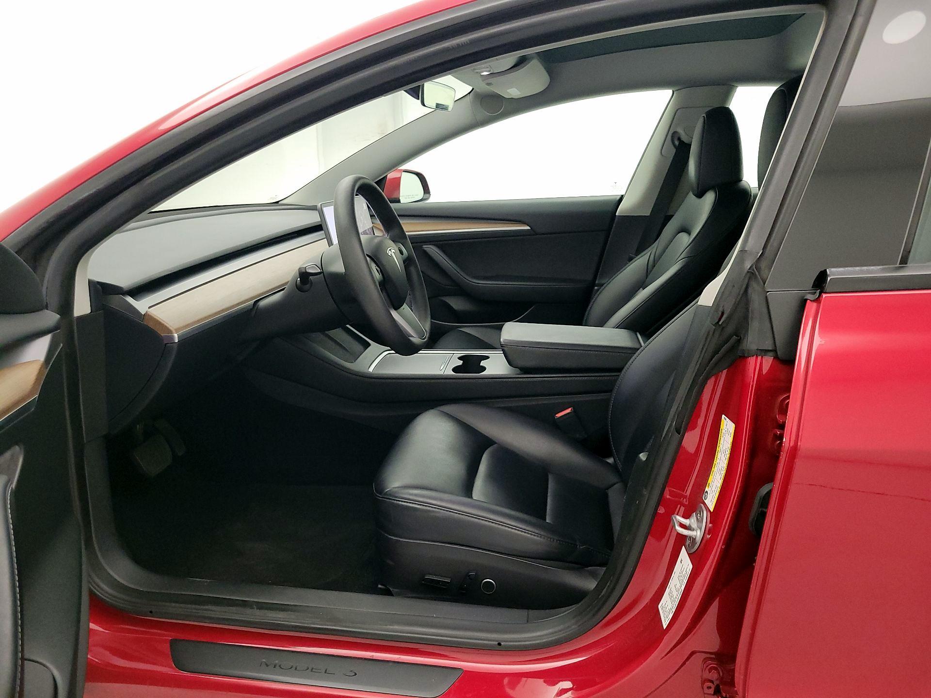 Thumbnail: 2023 Tesla Model 3 - 11