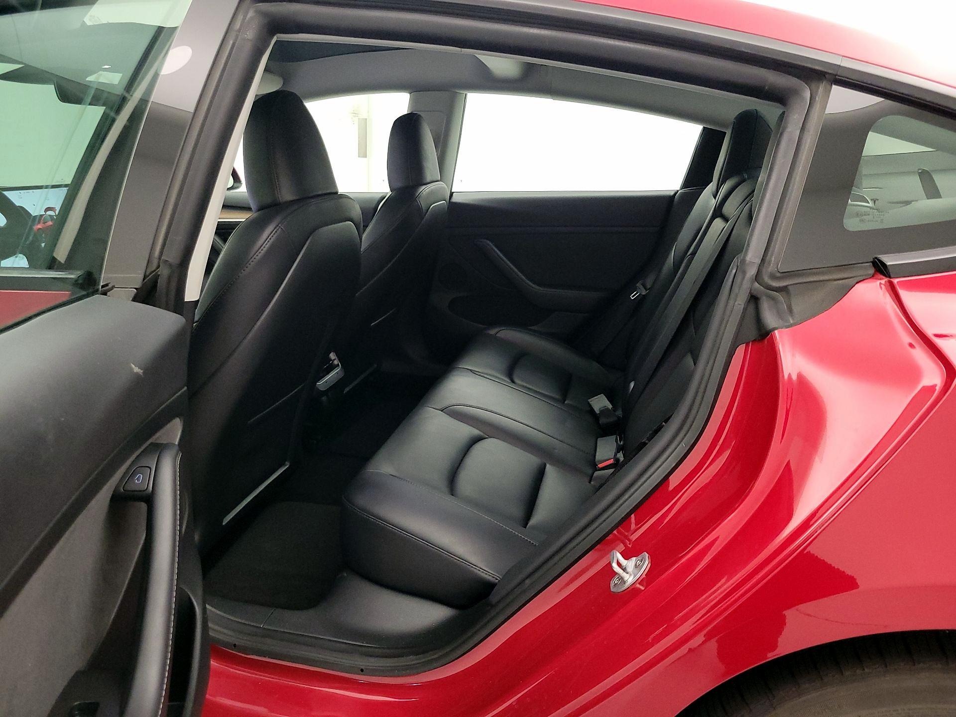 Thumbnail: 2023 Tesla Model 3 - 18