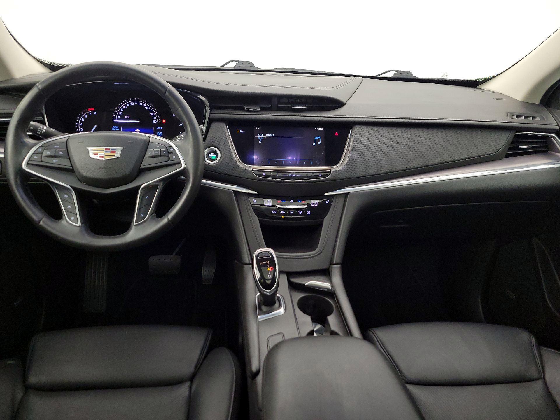 Thumbnail: 2017 Cadillac XT5 - 9