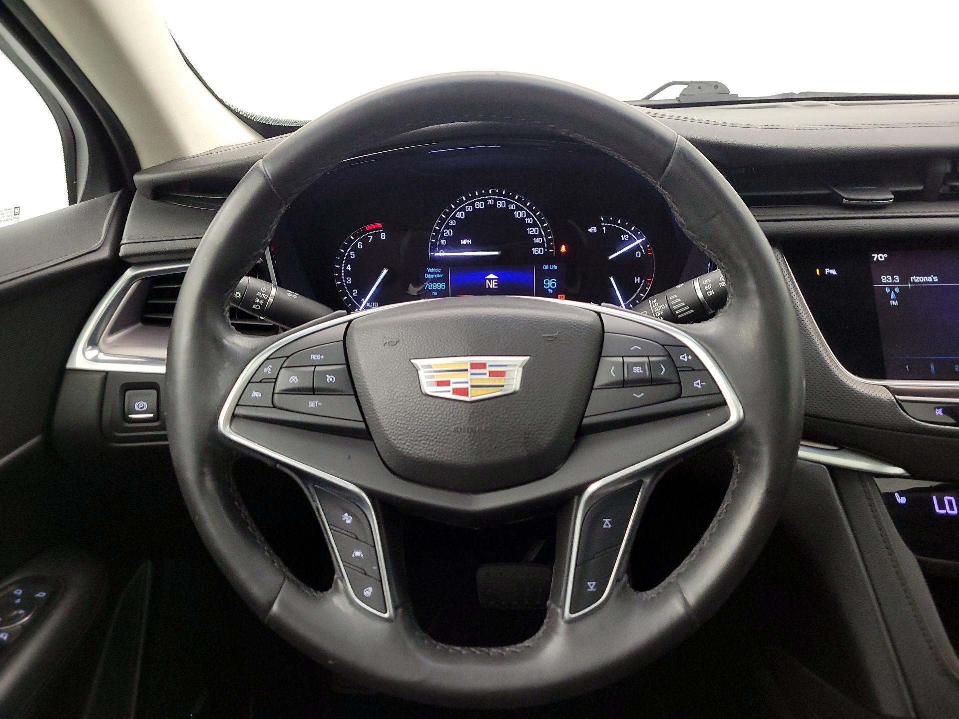 Thumbnail: 2017 Cadillac XT5 - 10