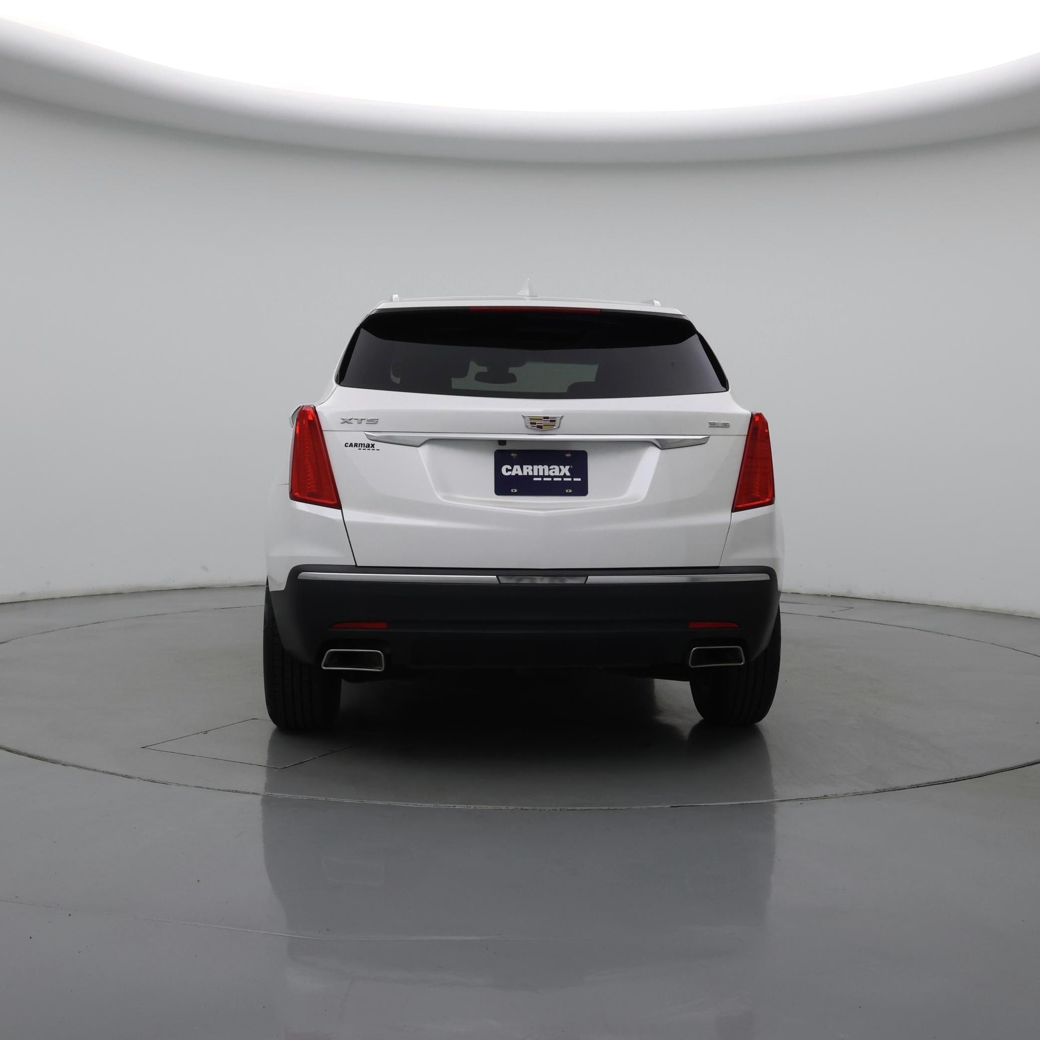Thumbnail: 2017 Cadillac XT5 - 6