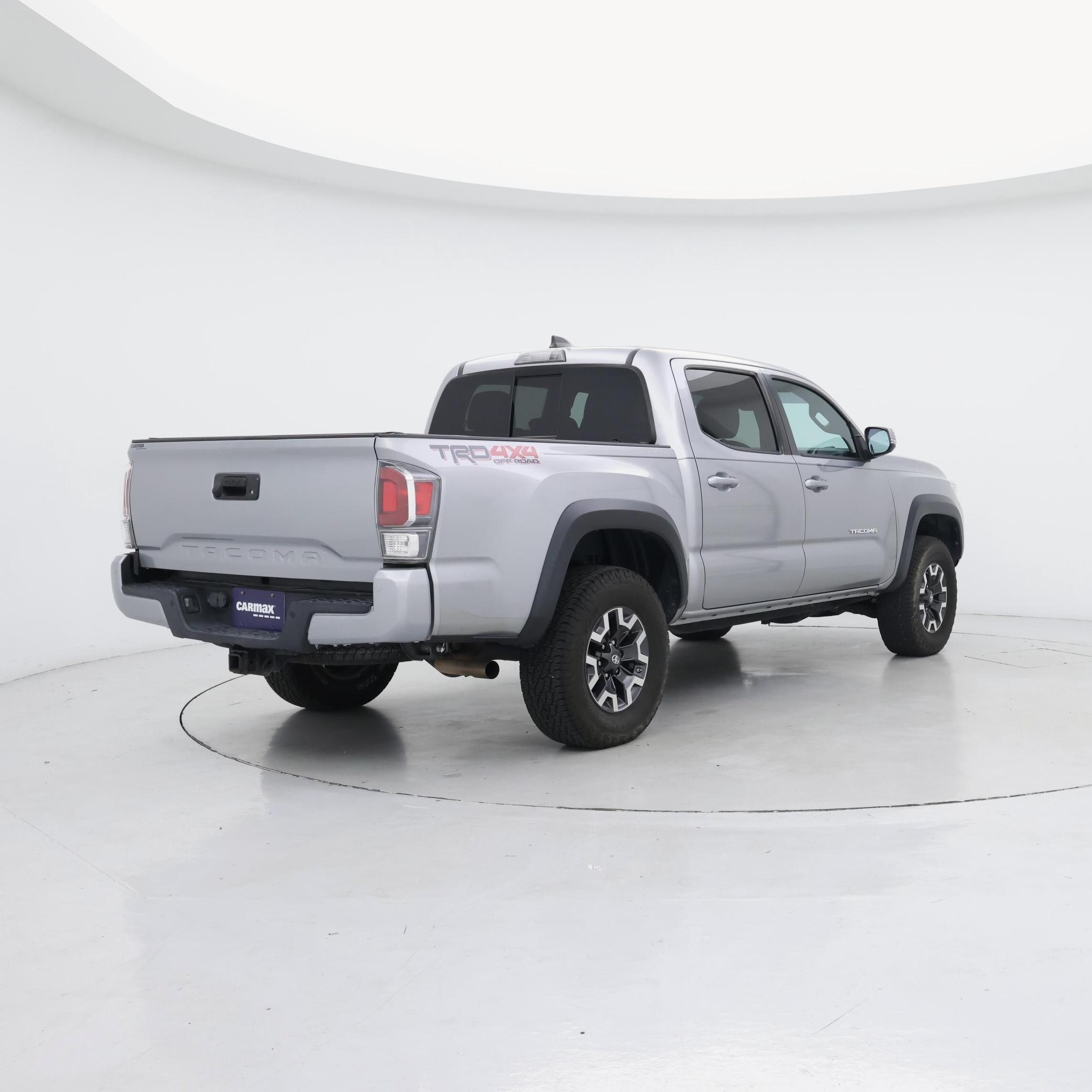 Thumbnail: 2020 Toyota Tacoma - 8