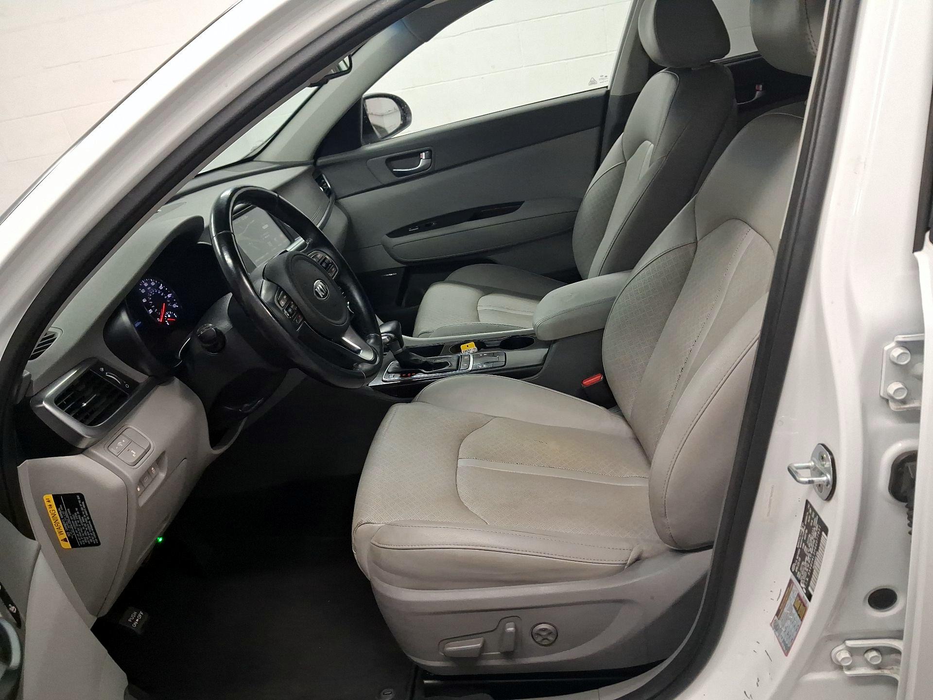 Thumbnail: 2016 Kia Optima - 11