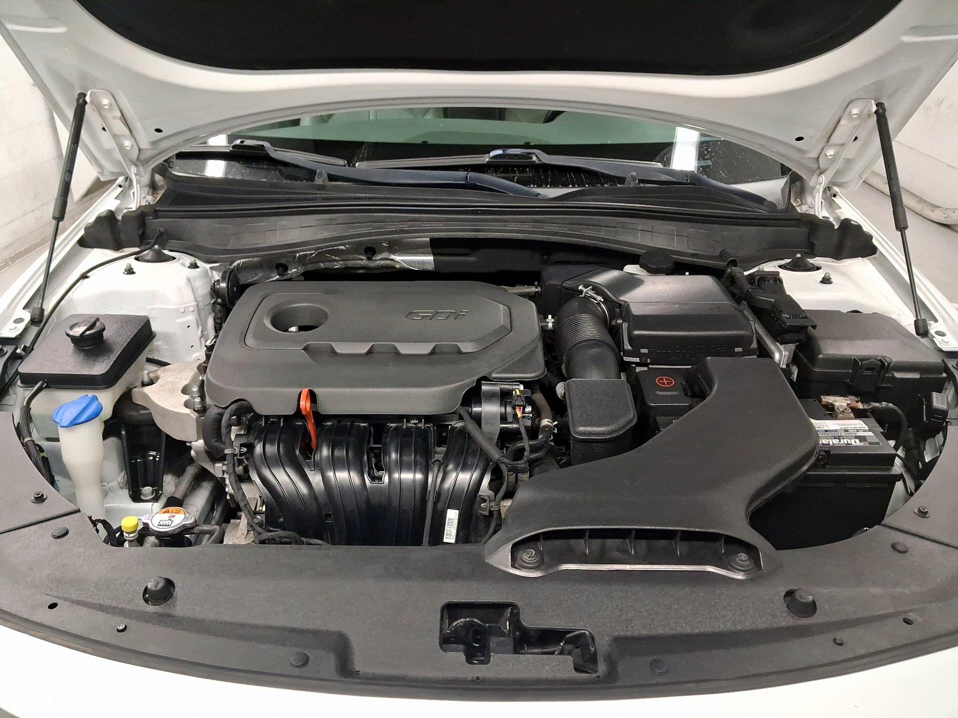 Thumbnail: 2016 Kia Optima - 17