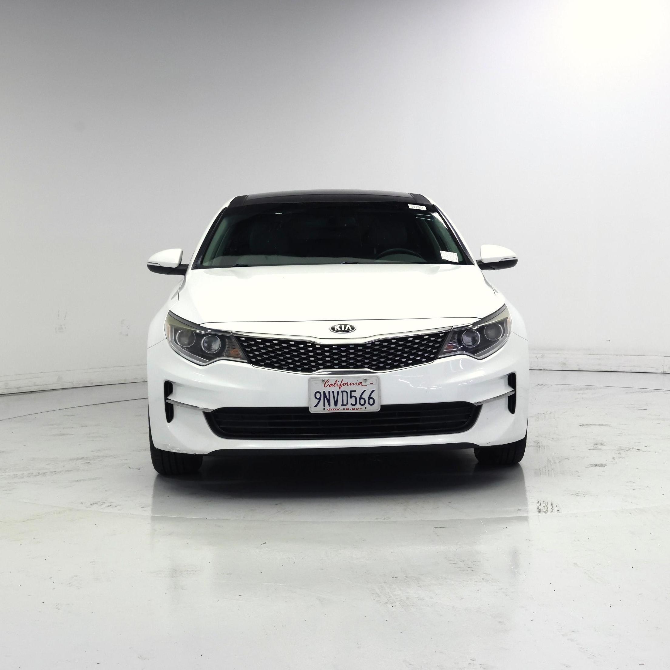 Thumbnail: 2016 Kia Optima - 5