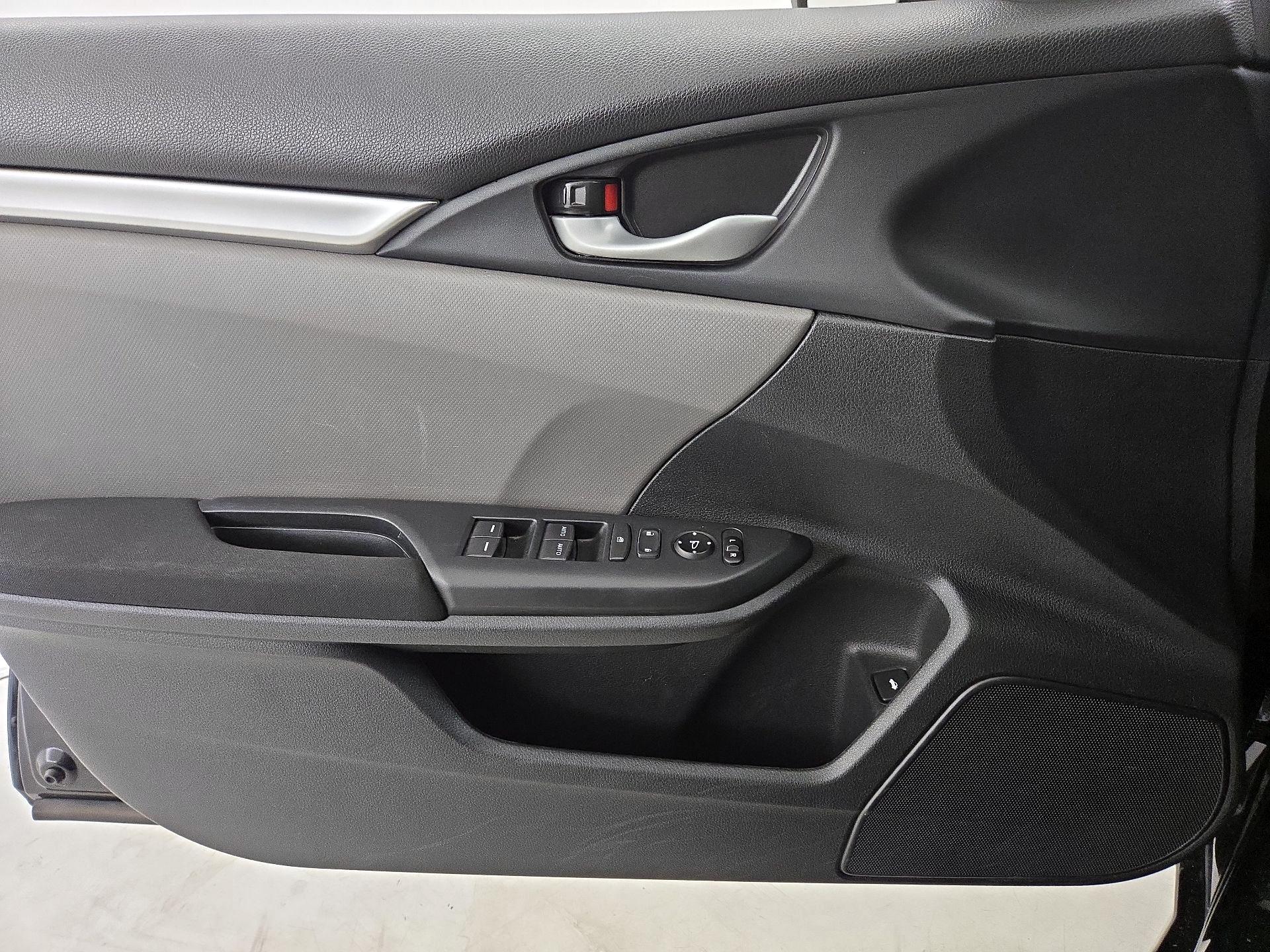 Thumbnail: 2019 Honda Civic - 12