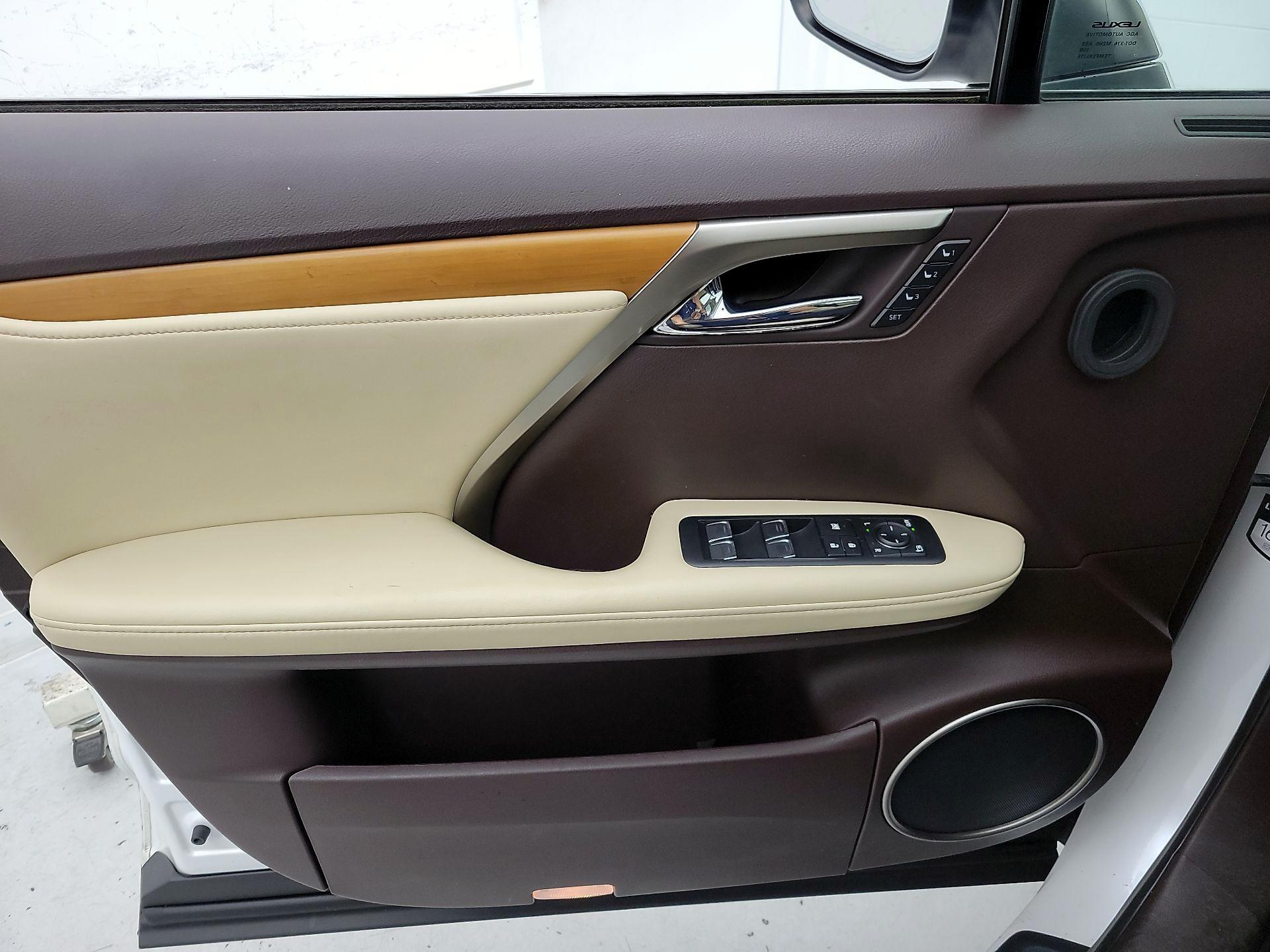 Thumbnail: 2020 Lexus RX - 12