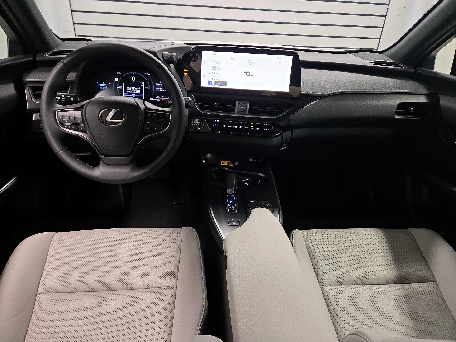 Thumbnail: 2025 Lexus UX - 9