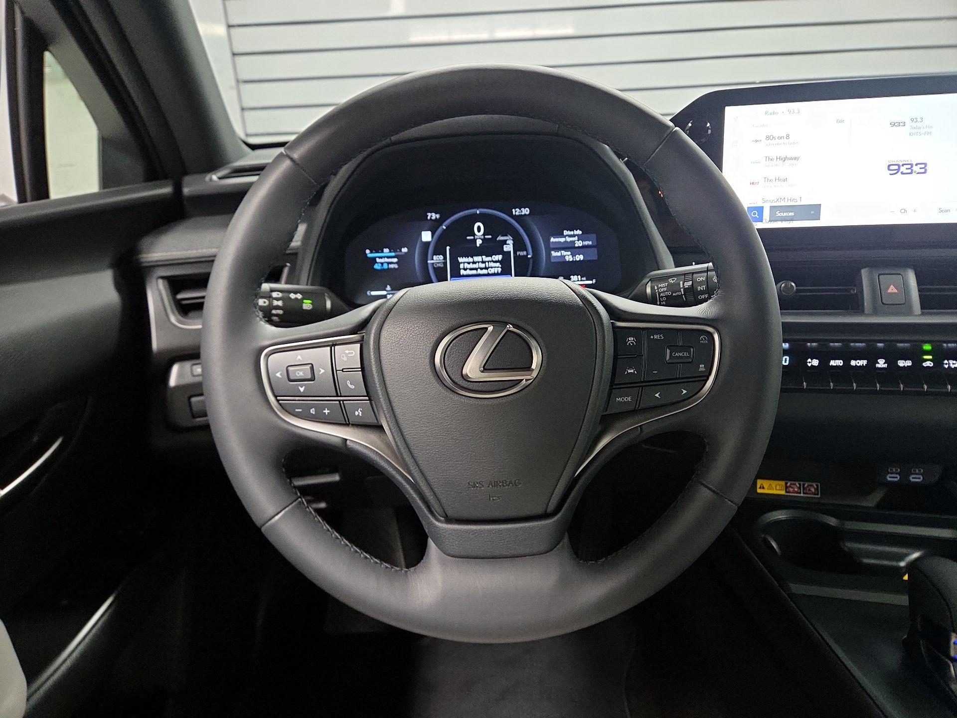 Thumbnail: 2025 Lexus UX - 10