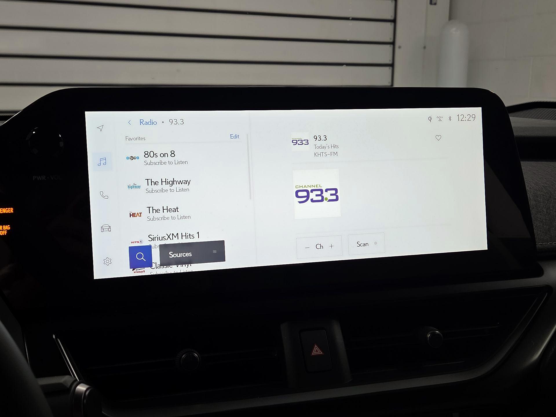 Thumbnail: 2025 Lexus UX - 15