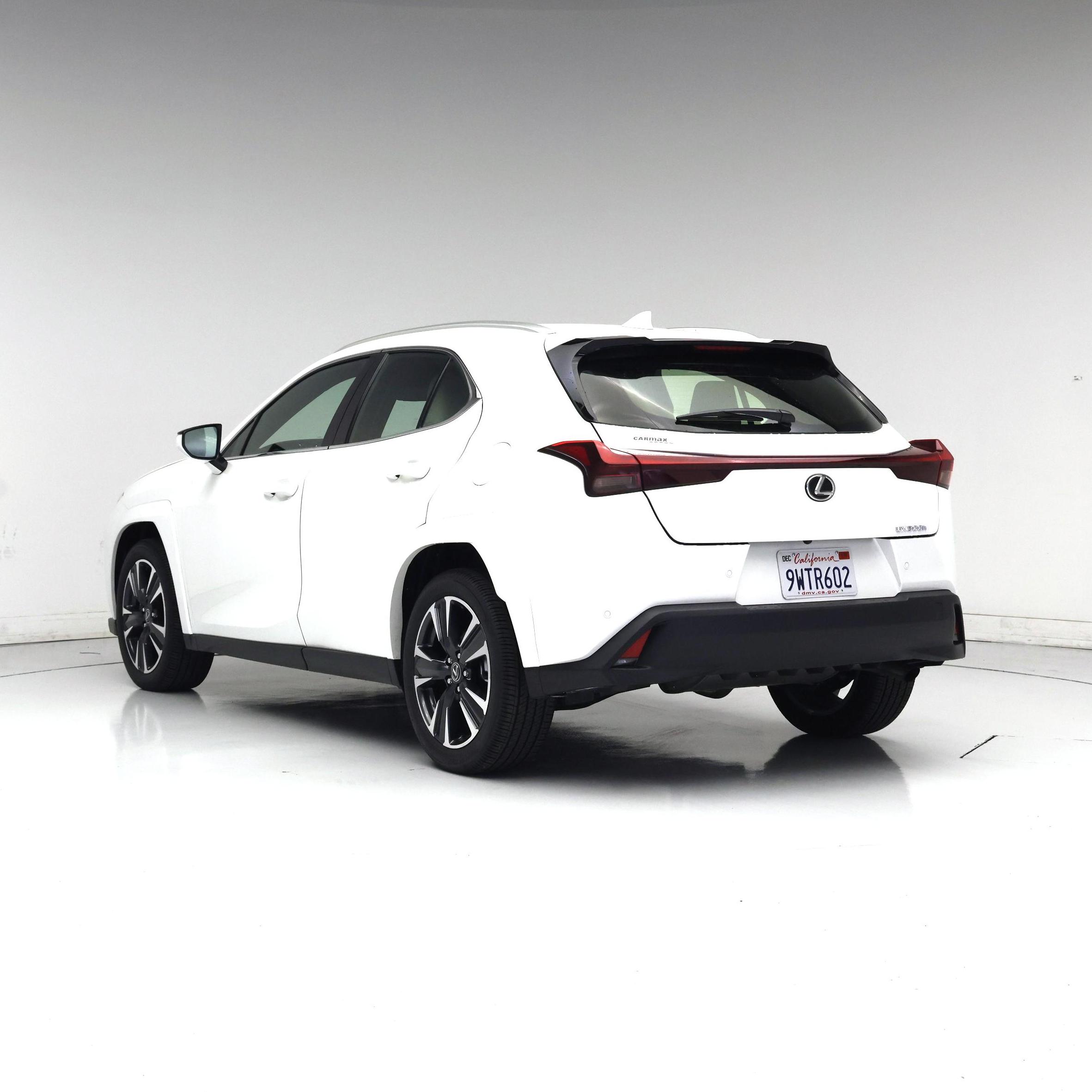 Thumbnail: 2025 Lexus UX - 2