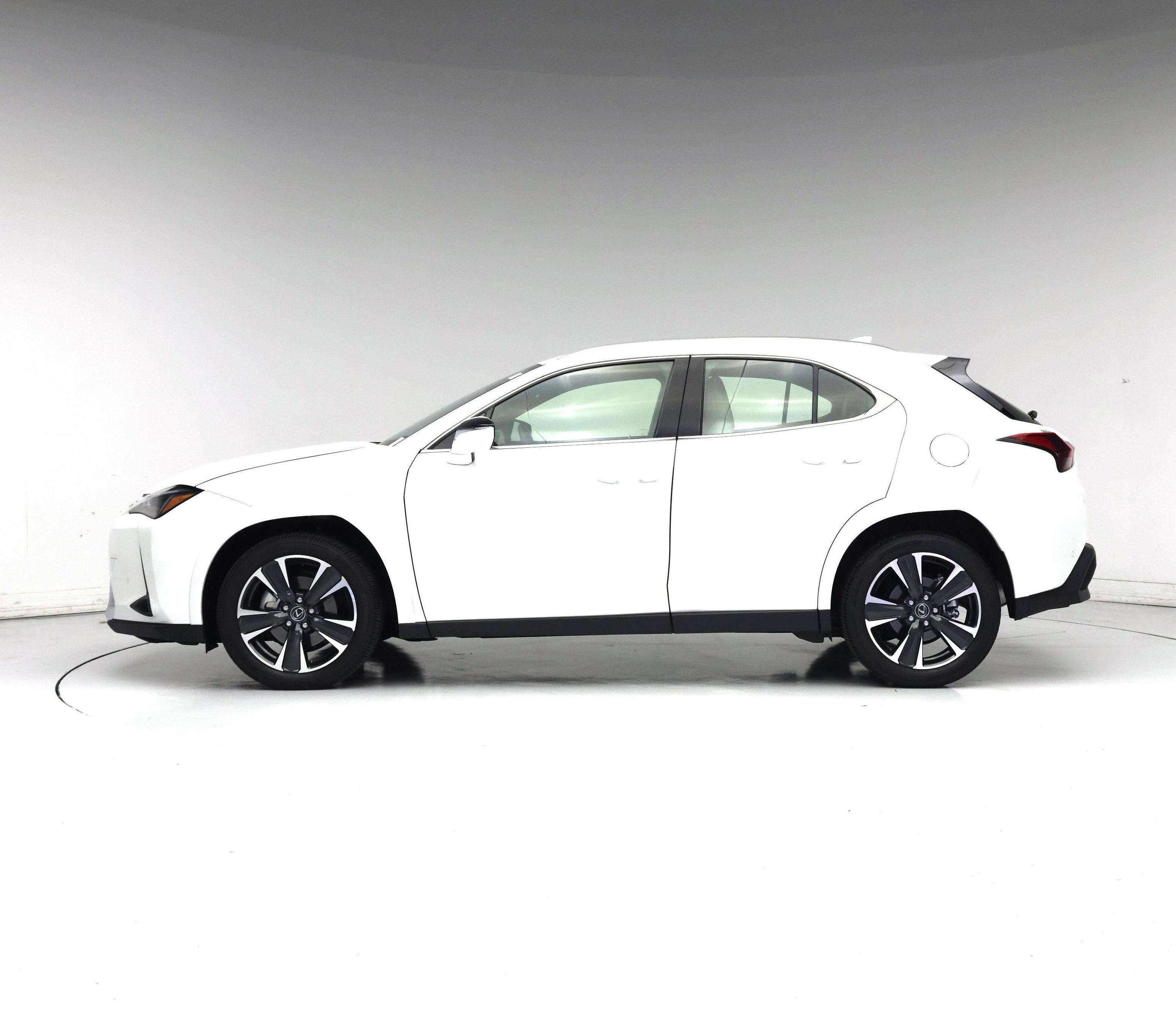 Thumbnail: 2025 Lexus UX - 3