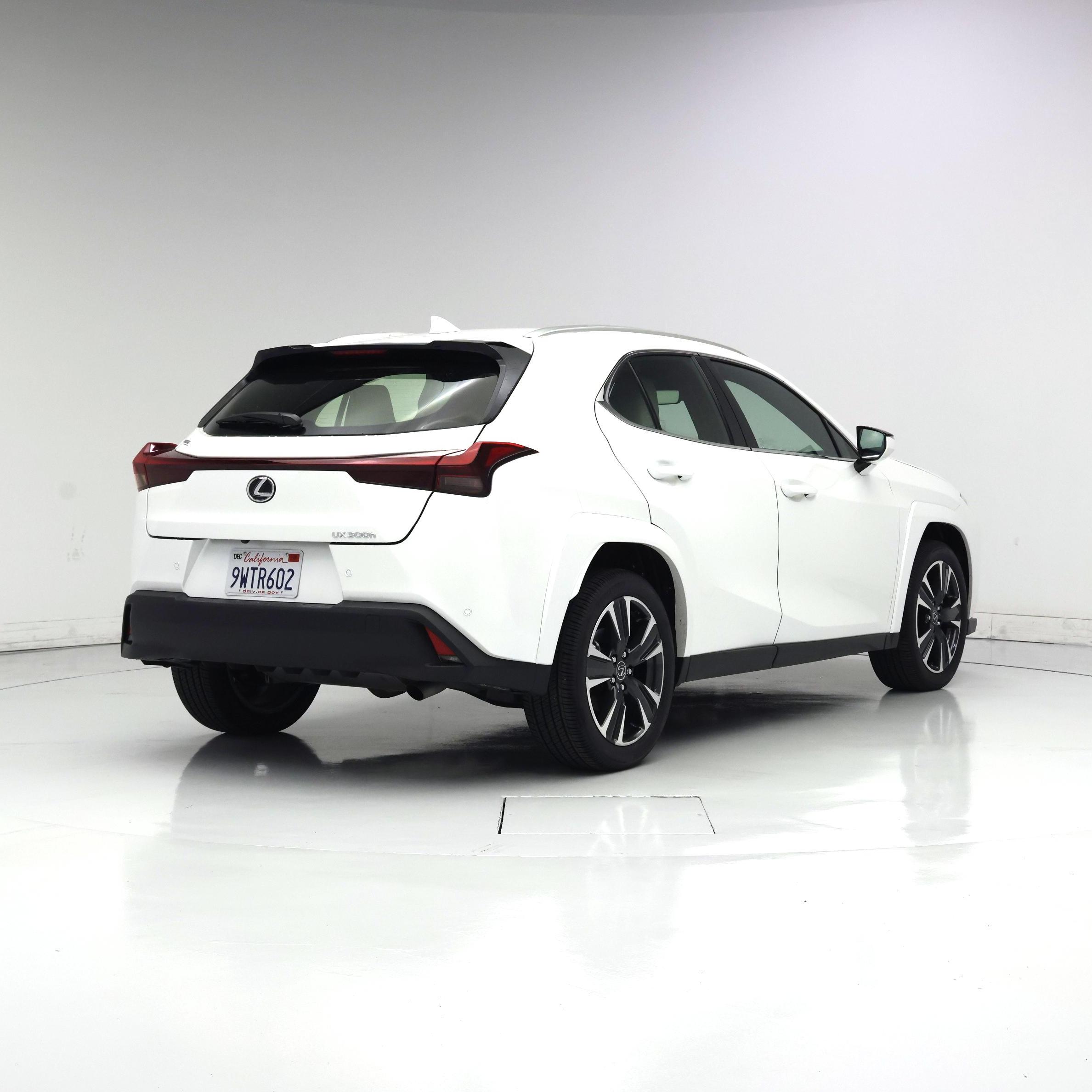 Thumbnail: 2025 Lexus UX - 8