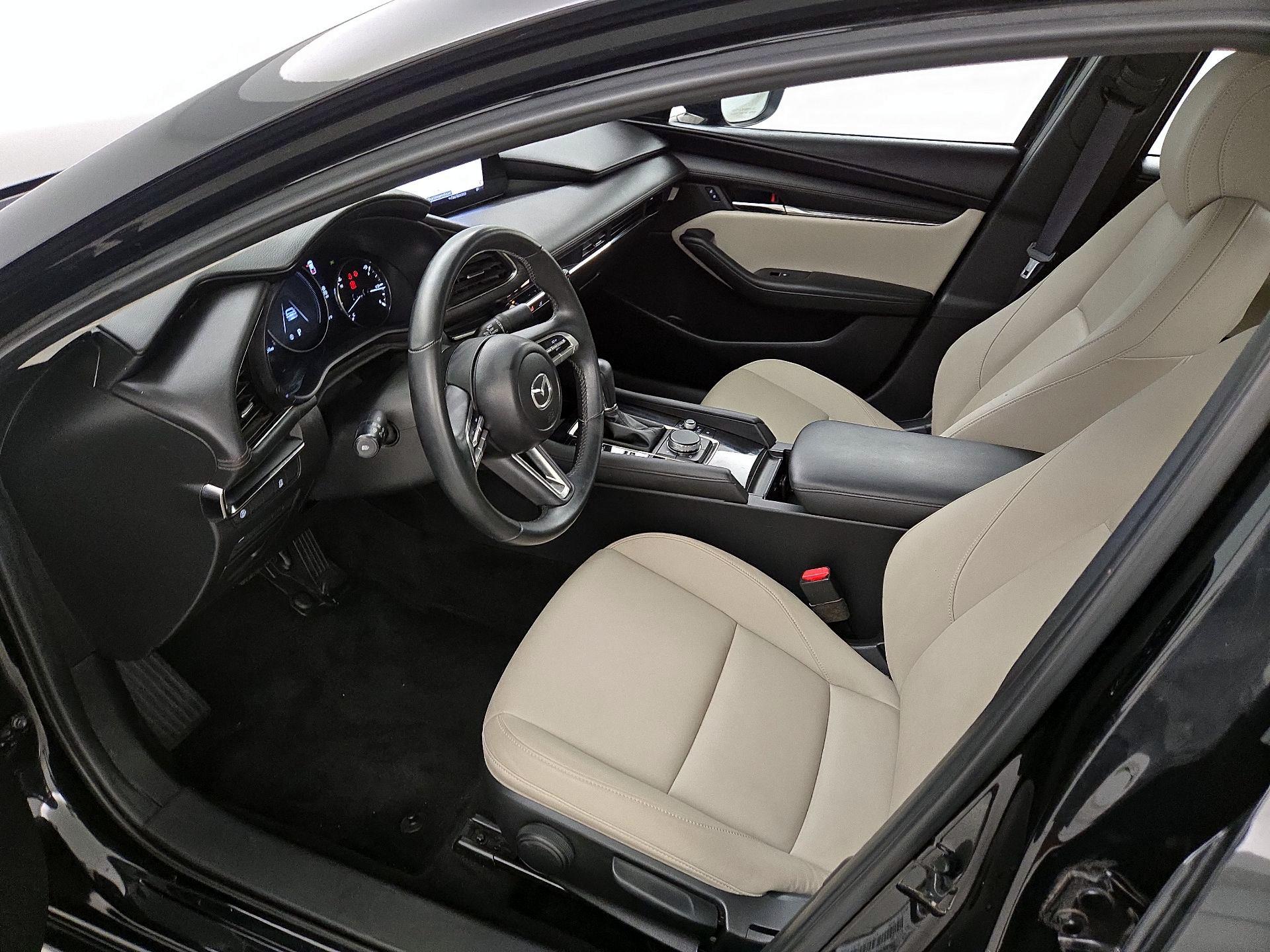 Thumbnail: 2019 Mazda Mazda3 - 11