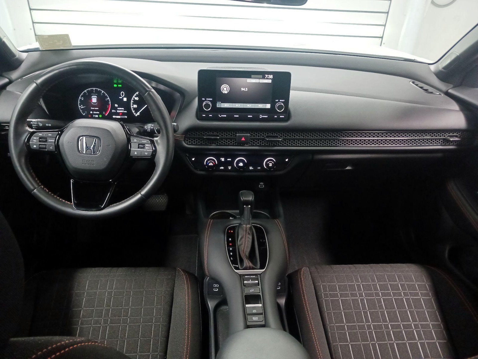 Photo 10