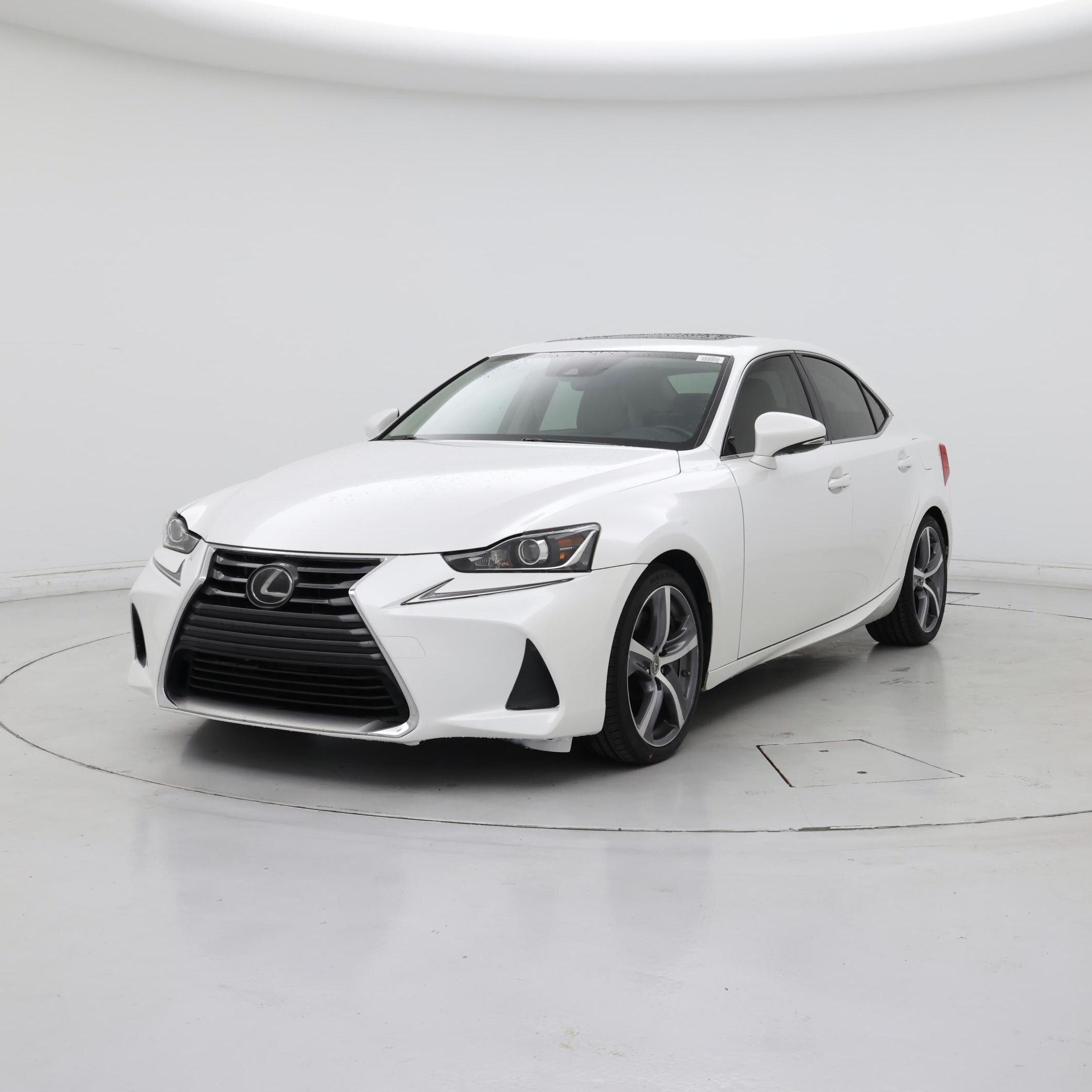 Thumbnail: 2017 Lexus IS - 4
