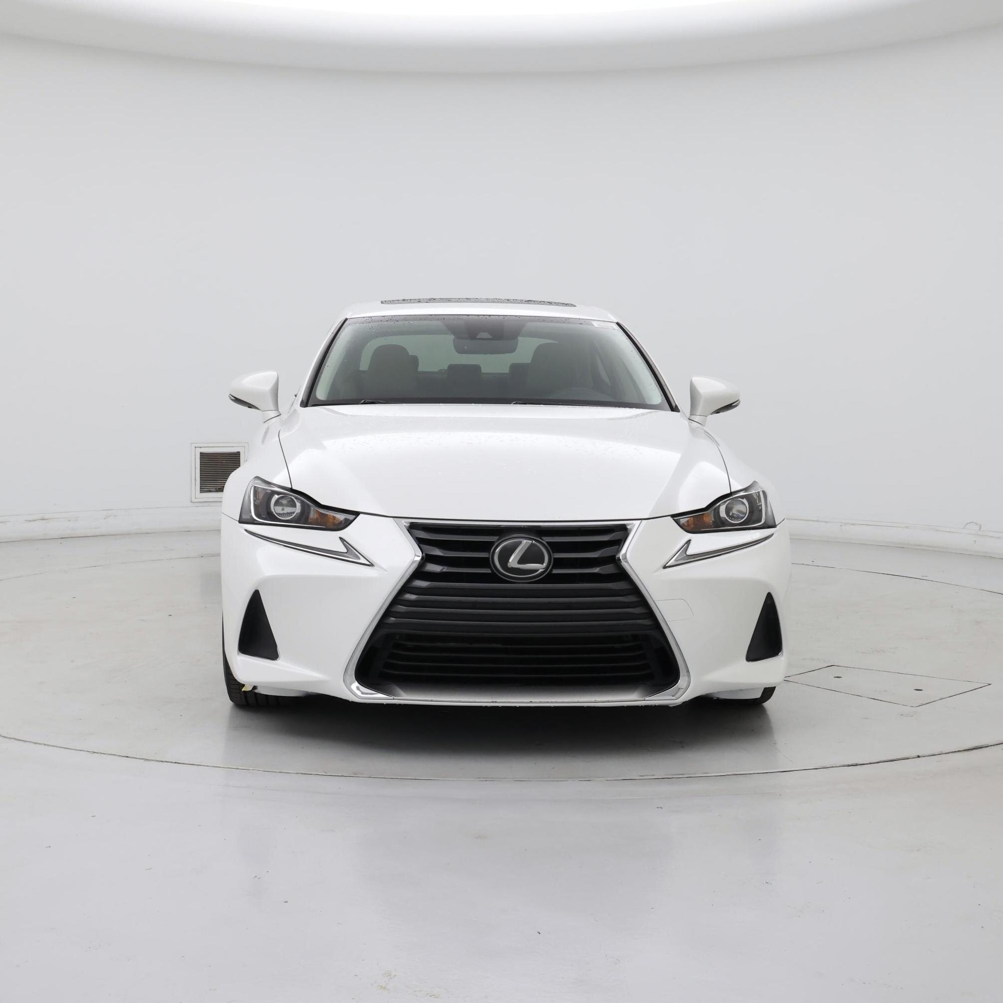 Thumbnail: 2017 Lexus IS - 5