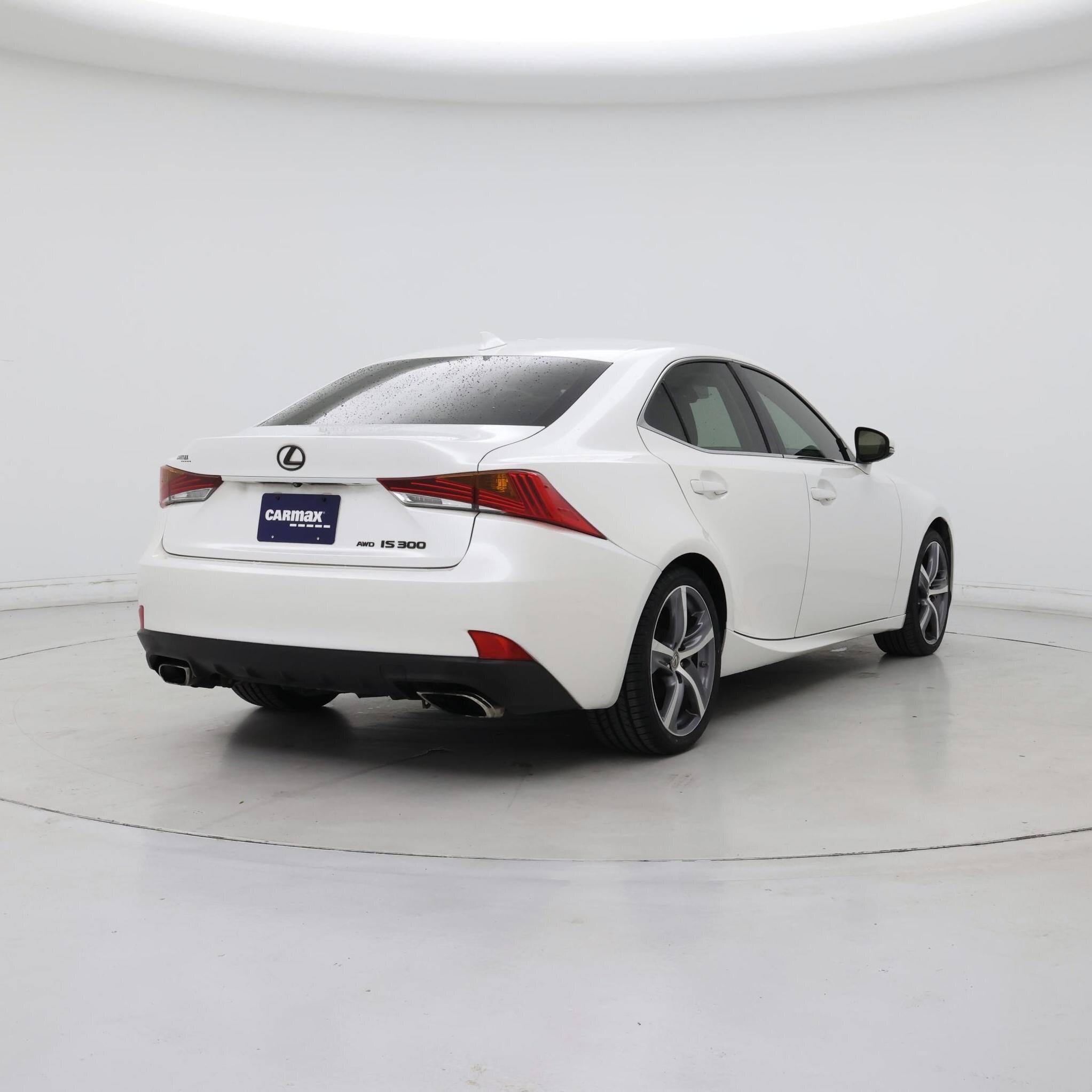 Thumbnail: 2017 Lexus IS - 8