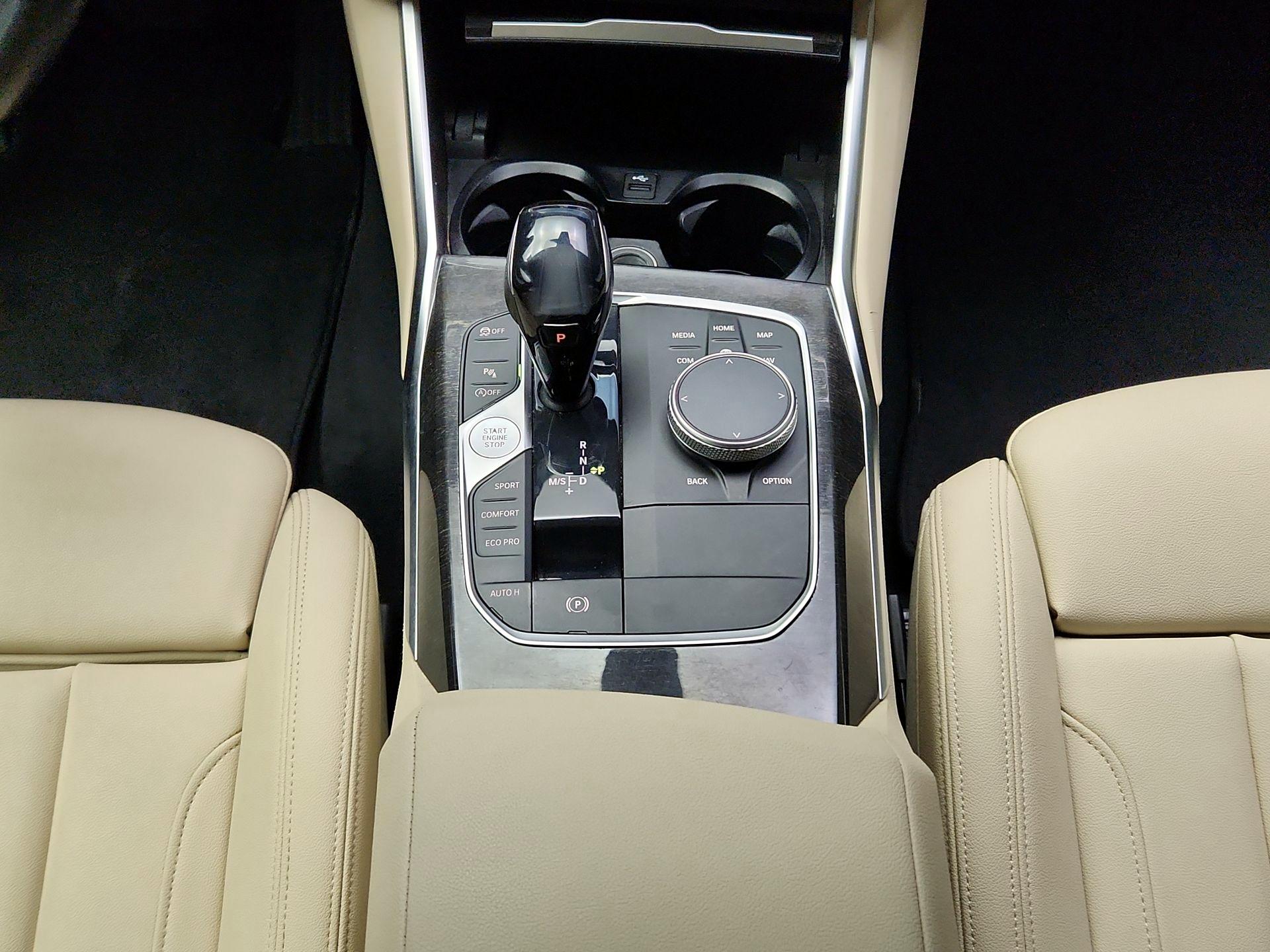 Thumbnail: 2020 BMW 3 Series - 16