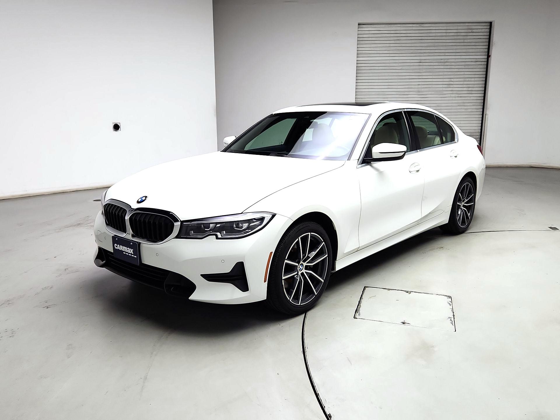 Thumbnail: 2020 BMW 3 Series - 3