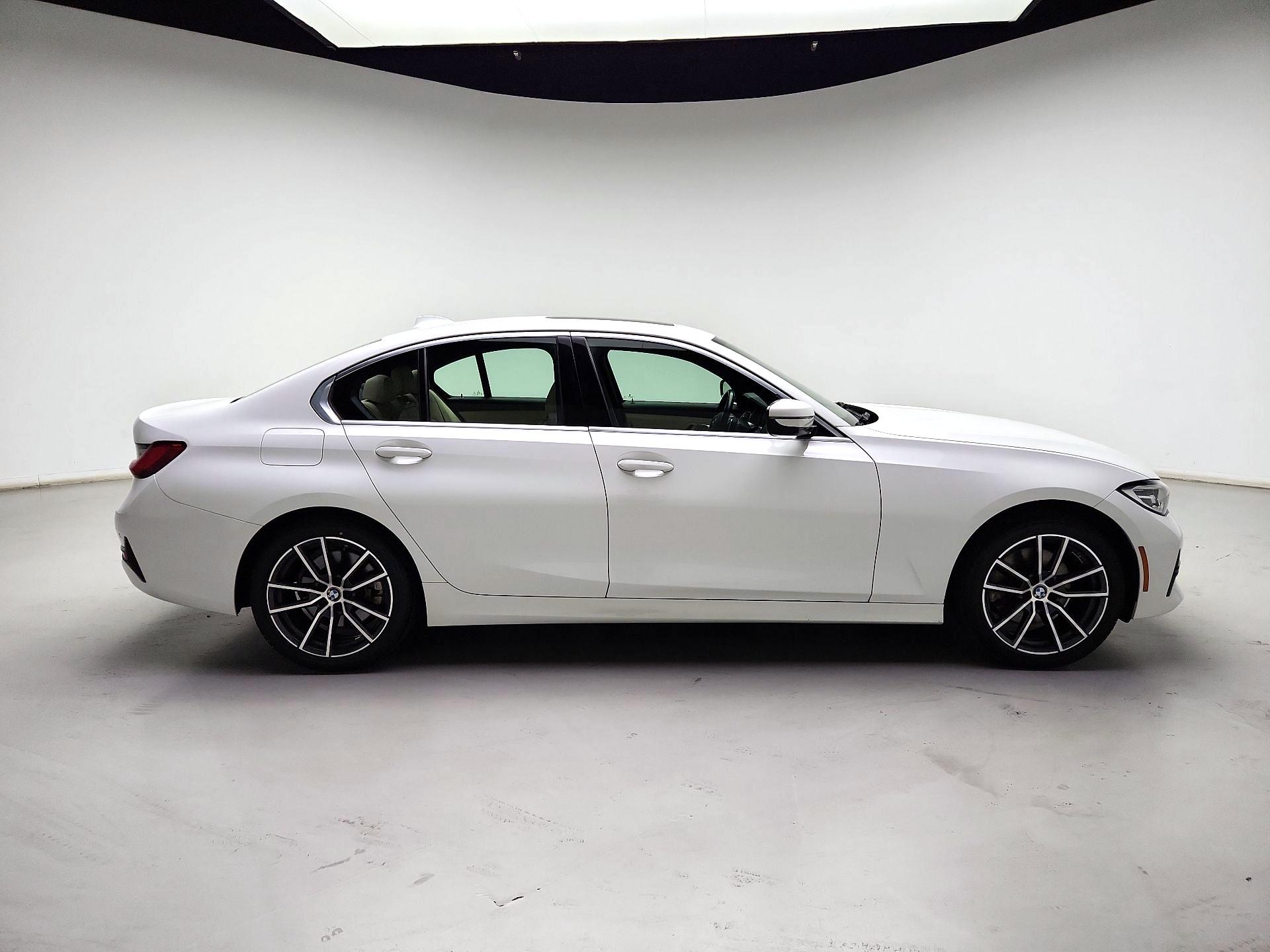 Thumbnail: 2020 BMW 3 Series - 4