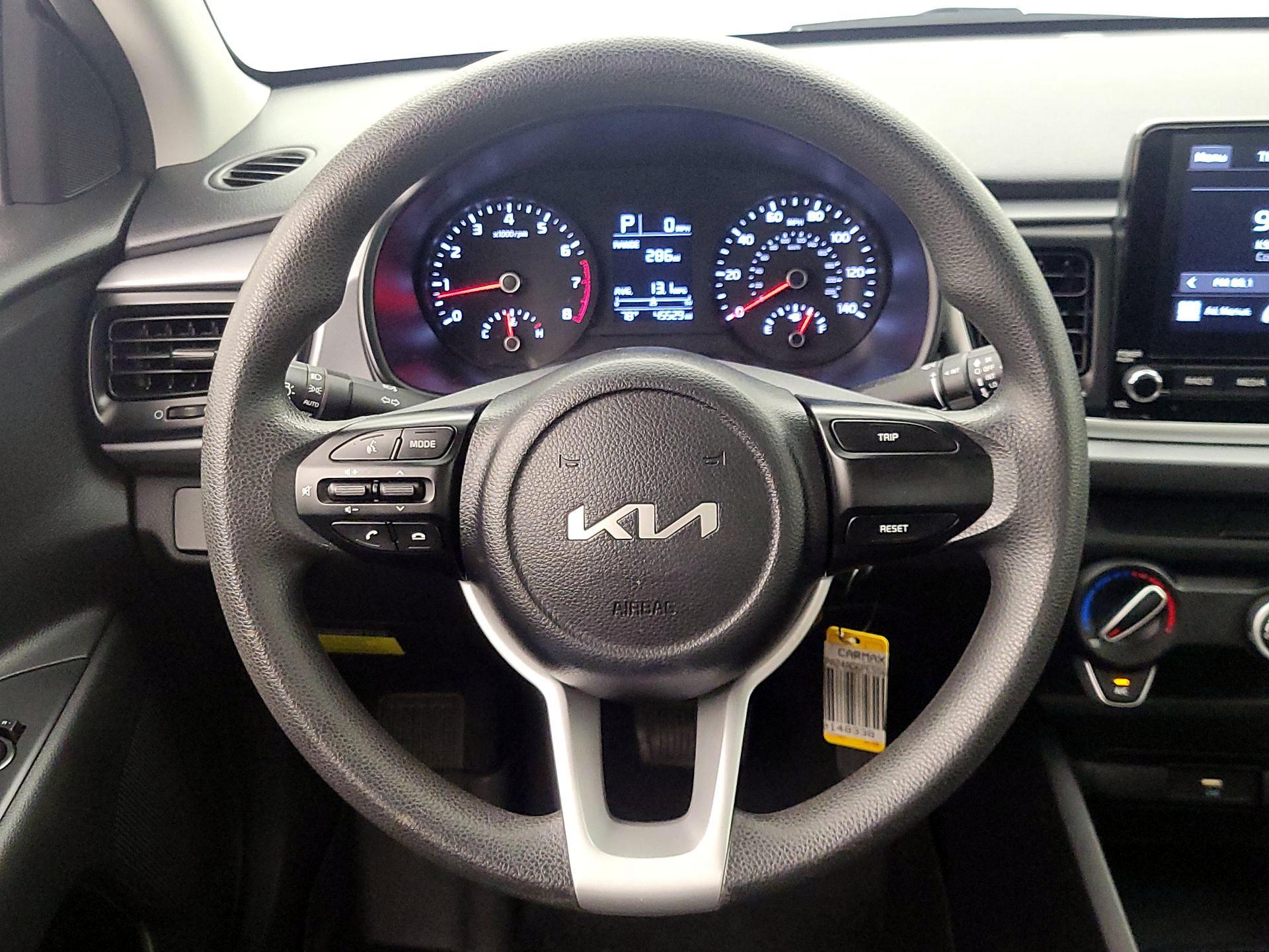 Thumbnail: 2023 Kia Rio - 10