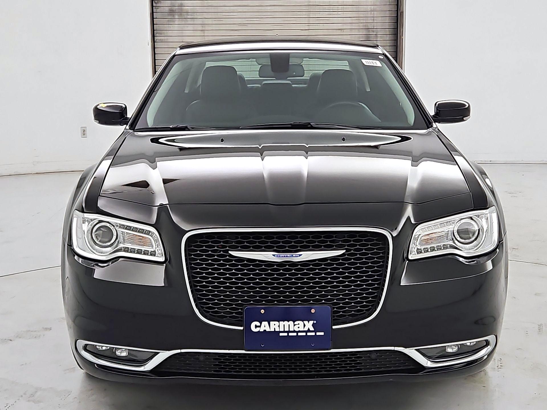 Thumbnail: 2018 Chrysler 300 - 2