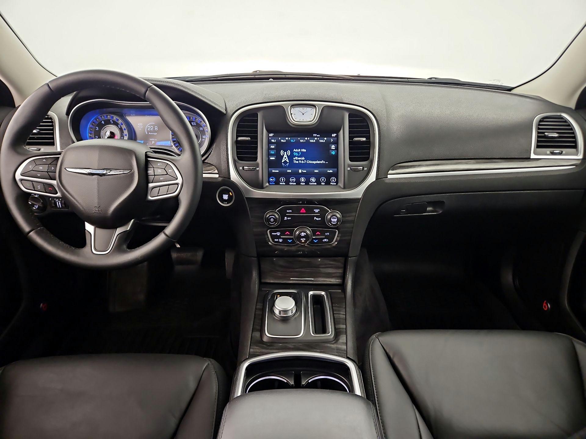 Thumbnail: 2018 Chrysler 300 - 8