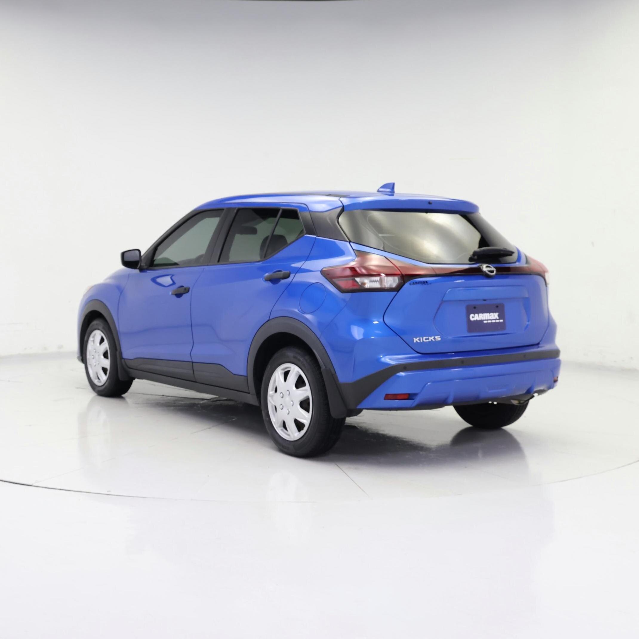 Thumbnail: 2023 Nissan Kicks - 2